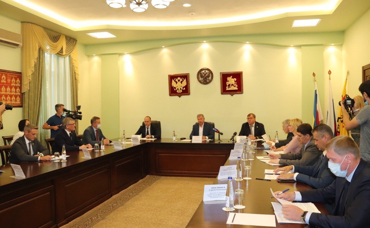 Анатолий Артамонов совершил рабочую поездку в Ростовскую область