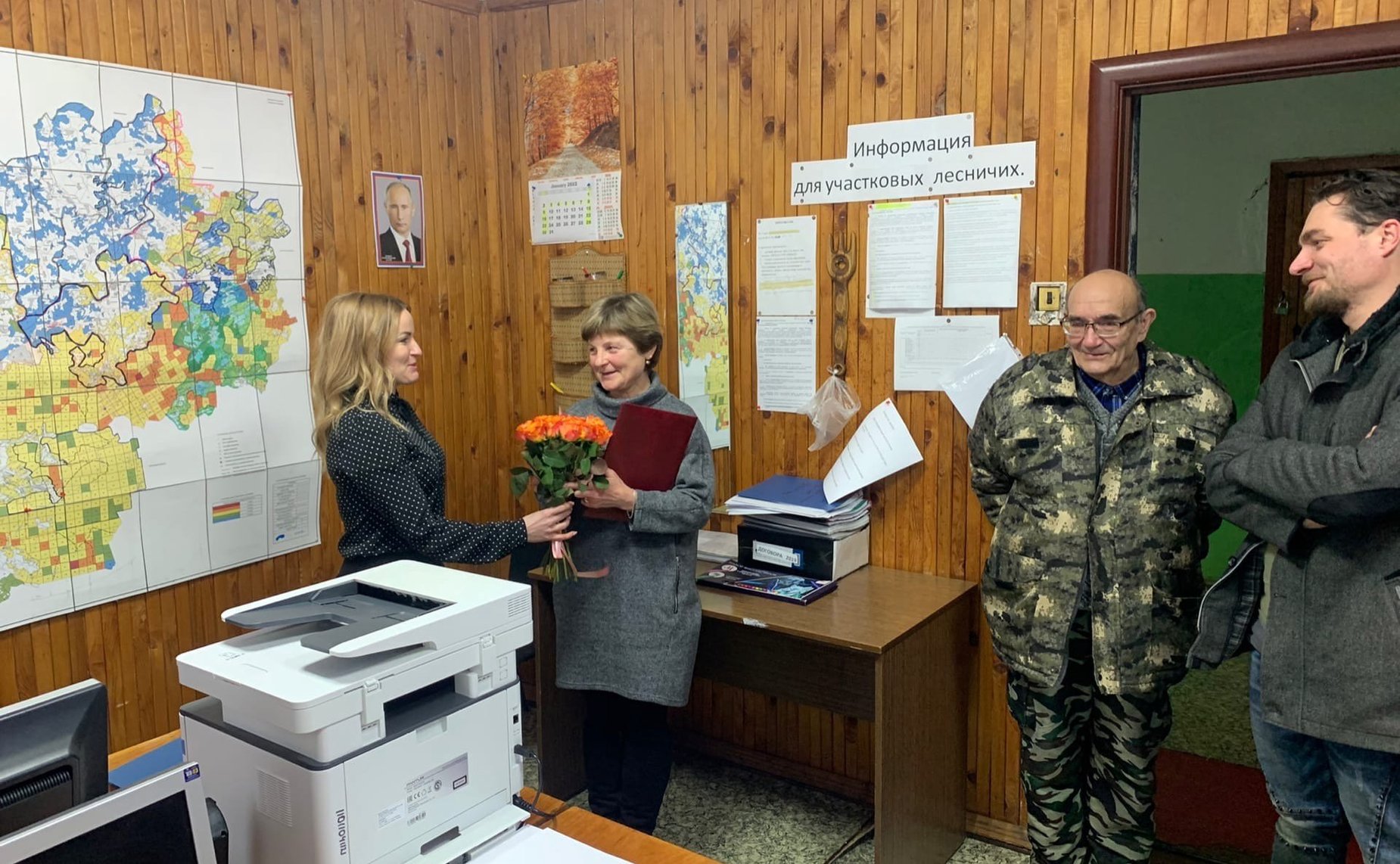 Ирина Кожанова в рамках рабочего визита посетила Угранский район Смоленской области