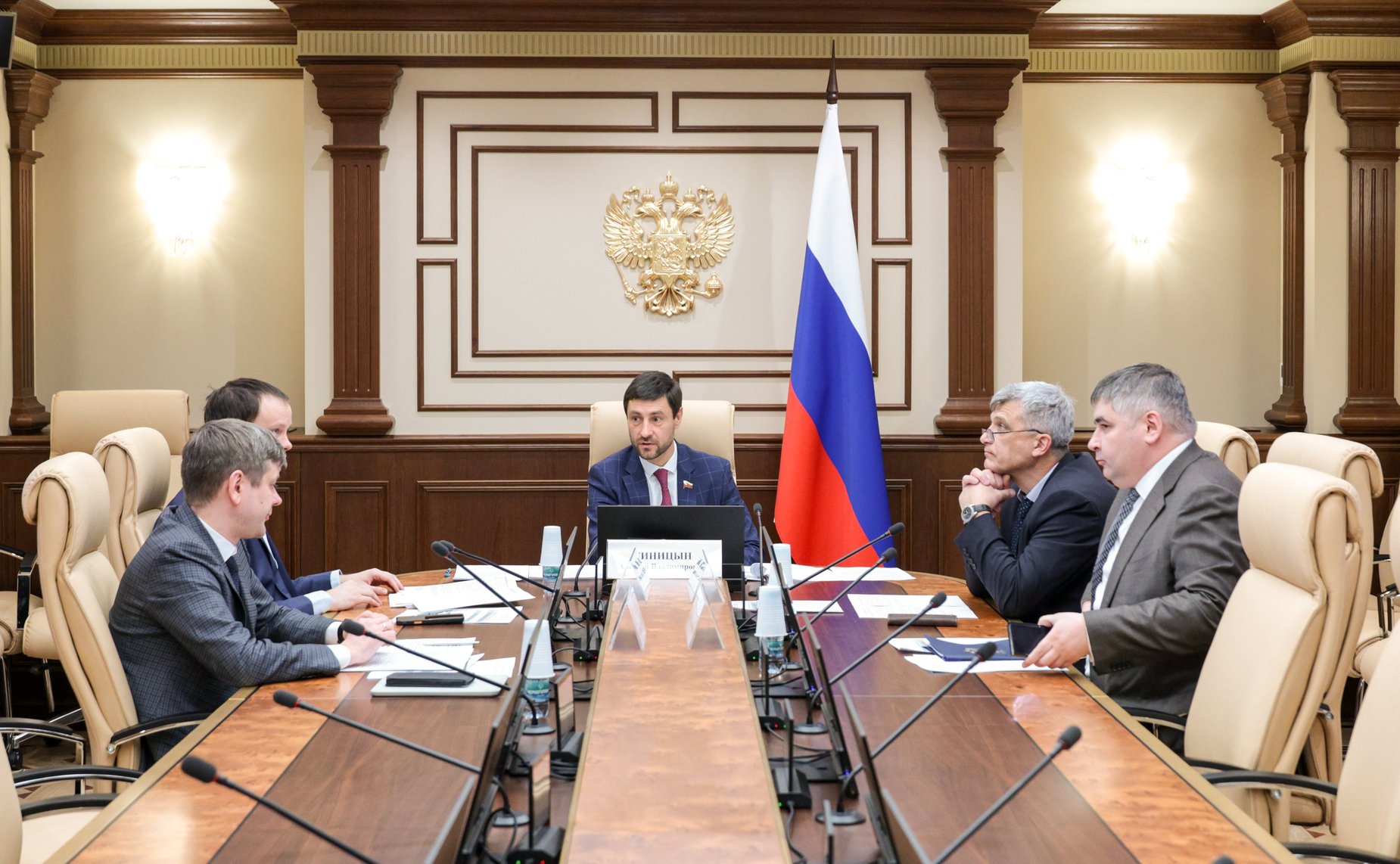 Совещание Комитета Совета Федерации по экономической политике на тему «О мерах по обеспечению безопасности использования оборудованных электродвигателями транспортных средств и самоходной техники»