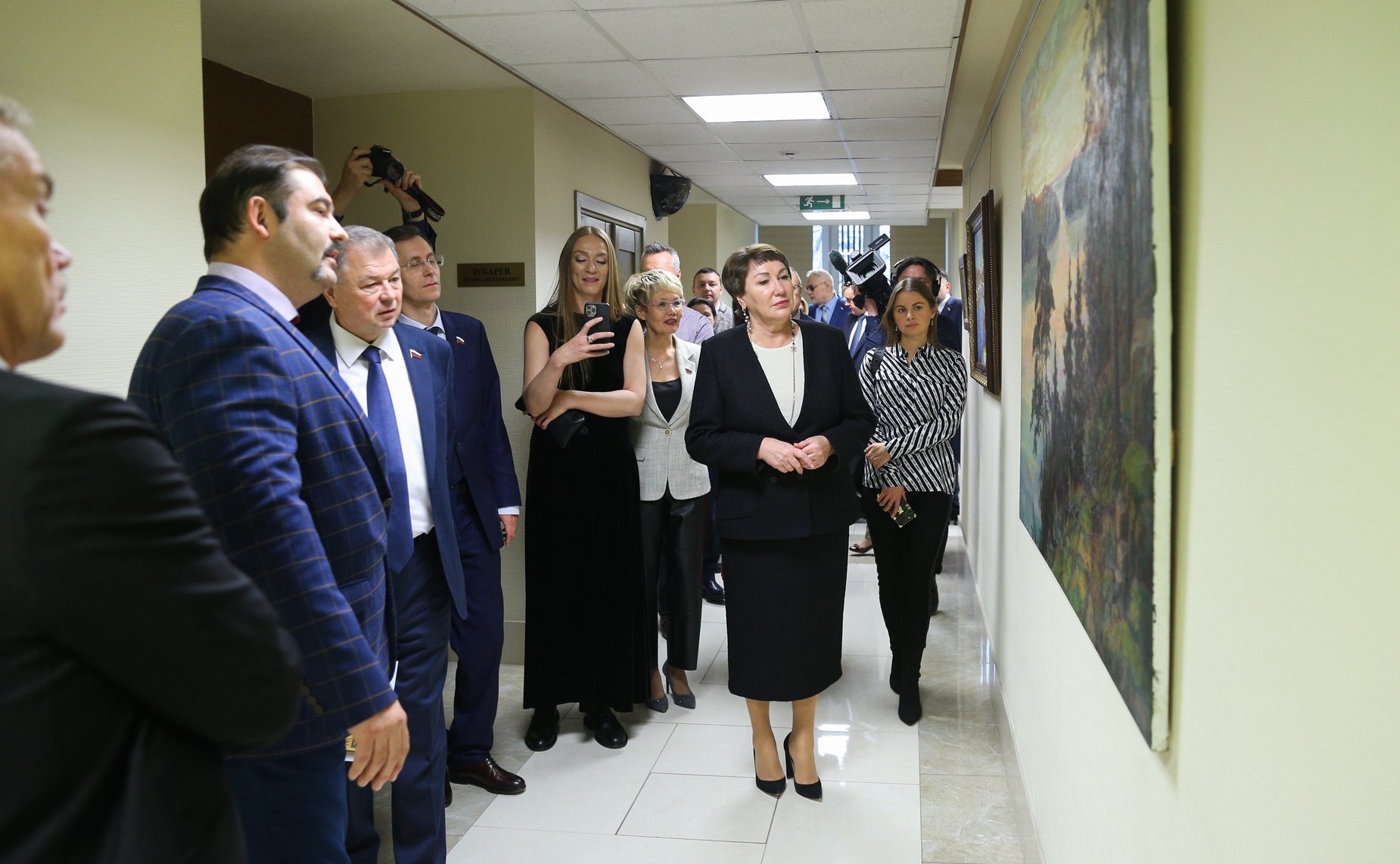 В СФ открылась выставка заслуженного художника РФ Александра Шилова