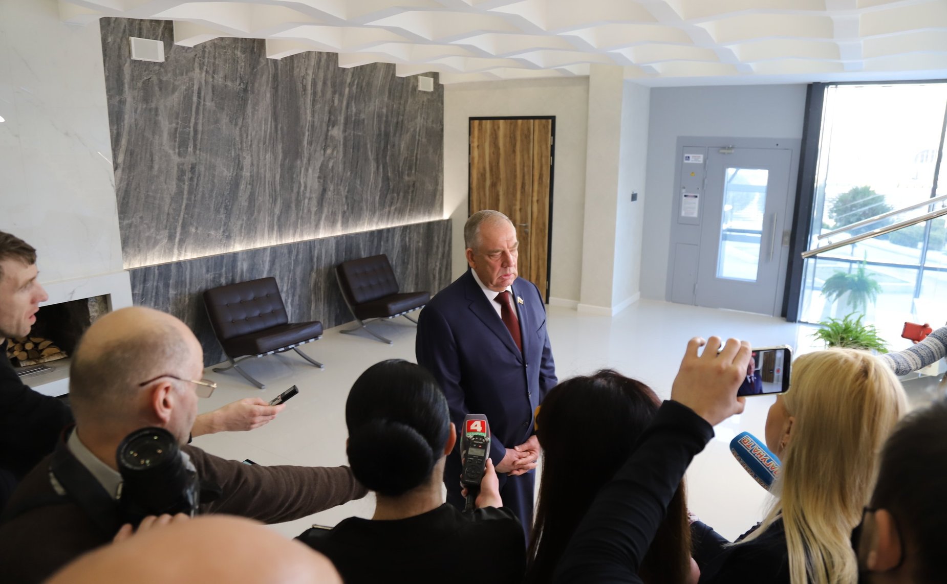 Брифинг Сергея Митина