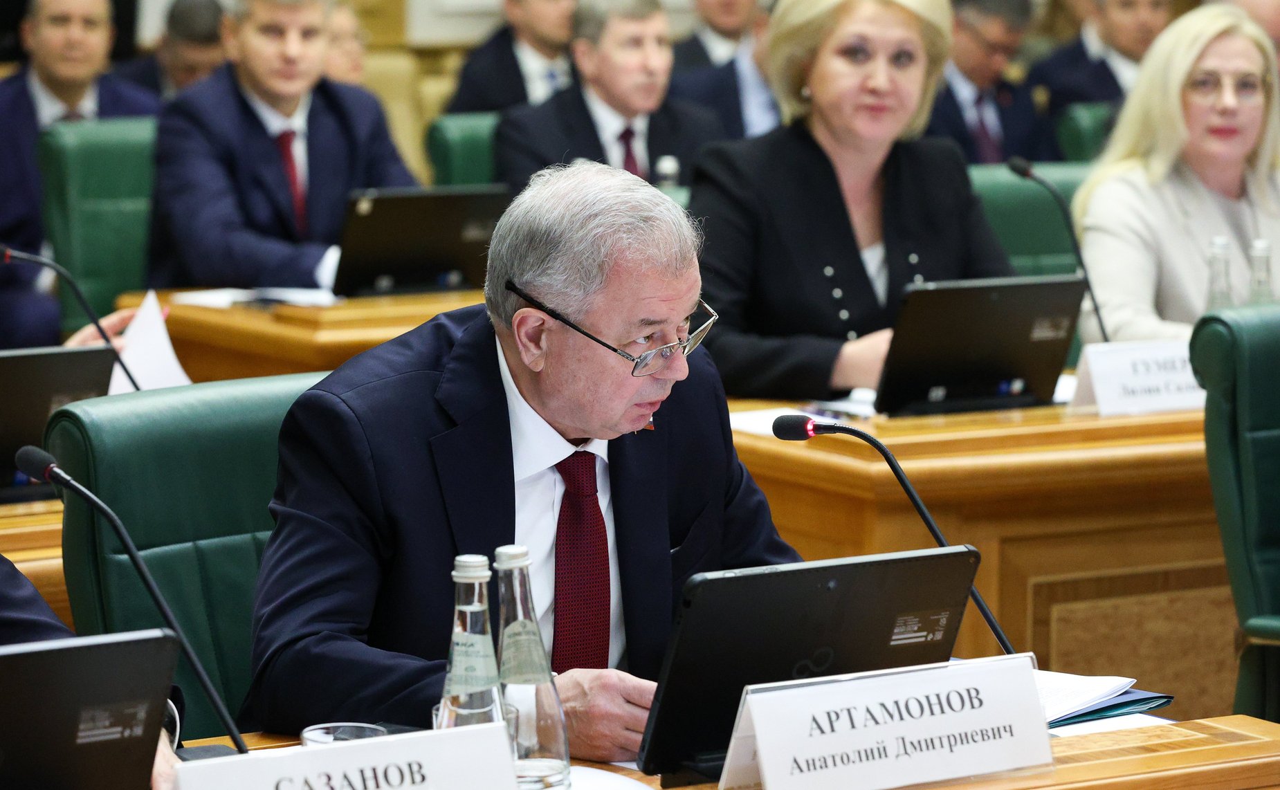 Анатолий Артамонов