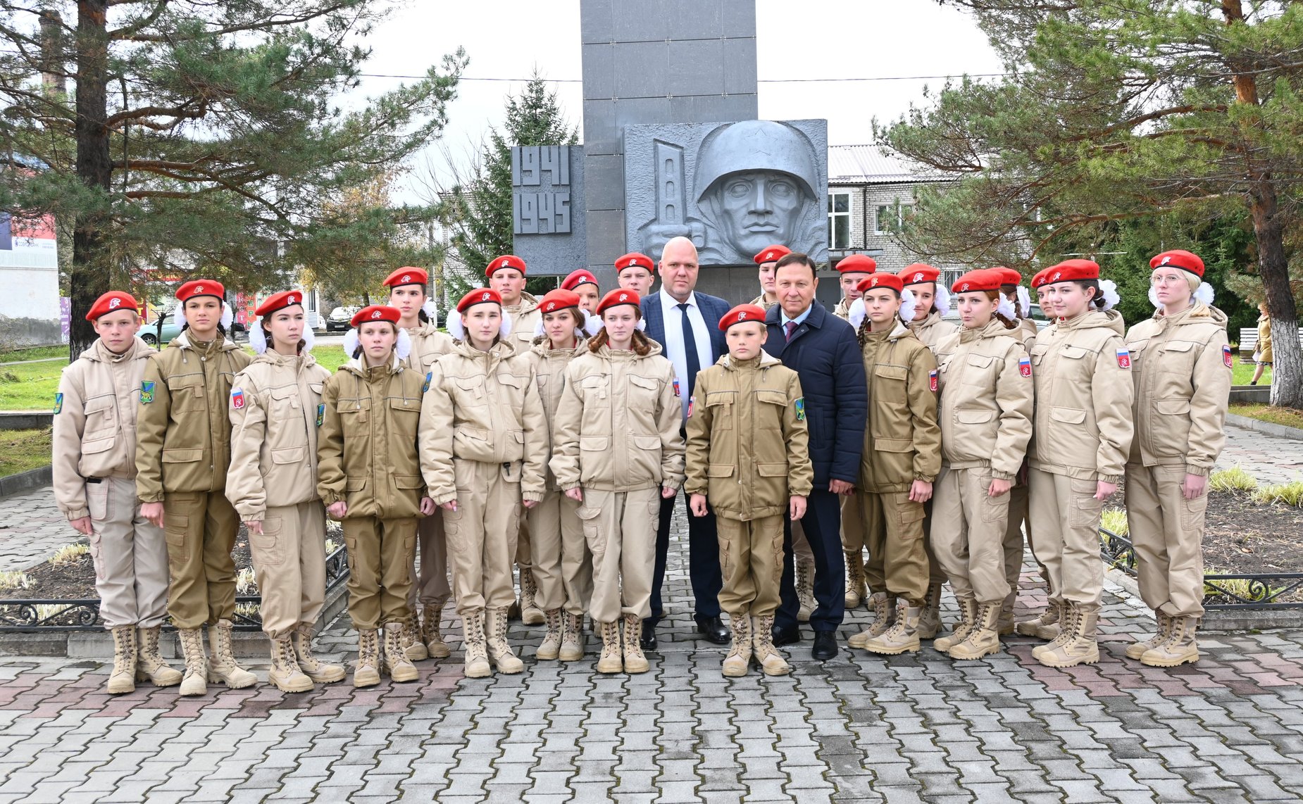 Александр Ролик провел встречу с участниками СВО и патриотические мероприятия