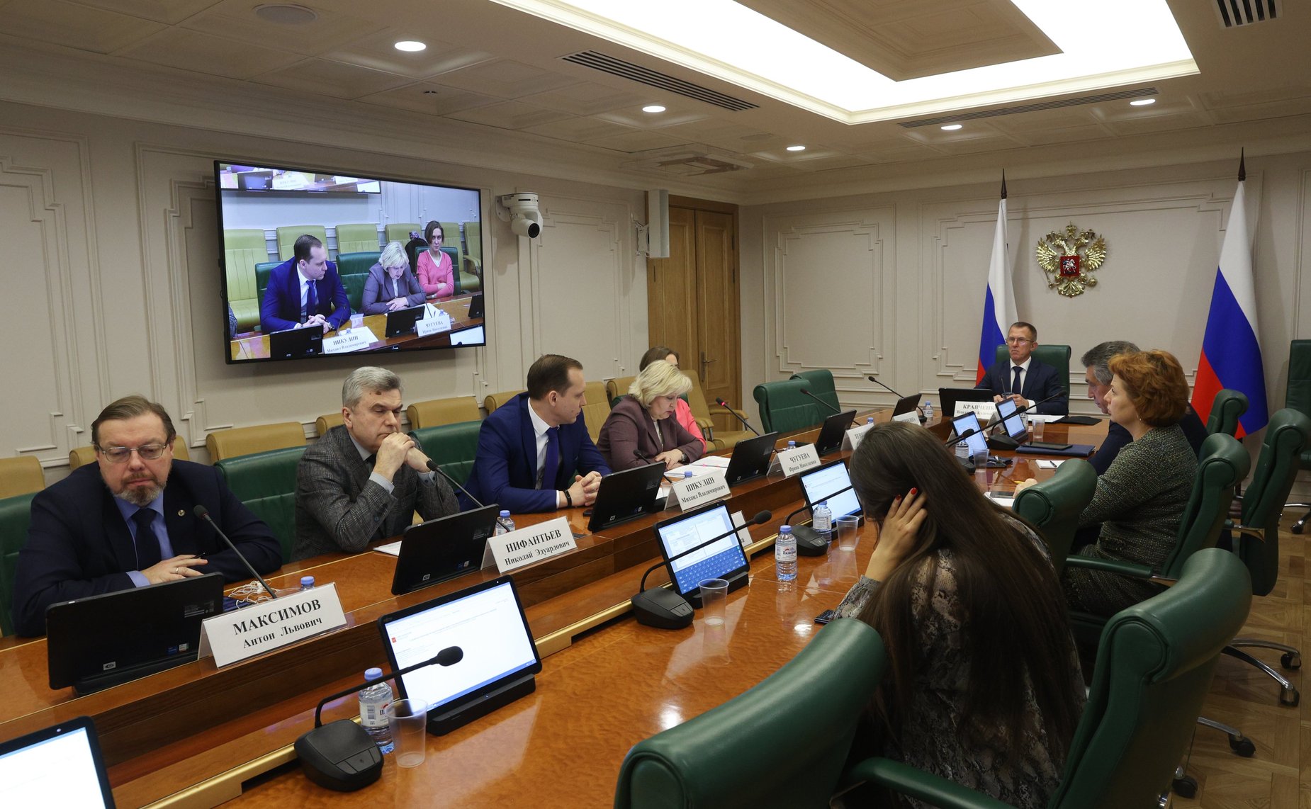 Круглый стол Комитета СФ по экономической политике на тему «О развитии производства малотоннажной химии в РФ в условиях санкционного давления»