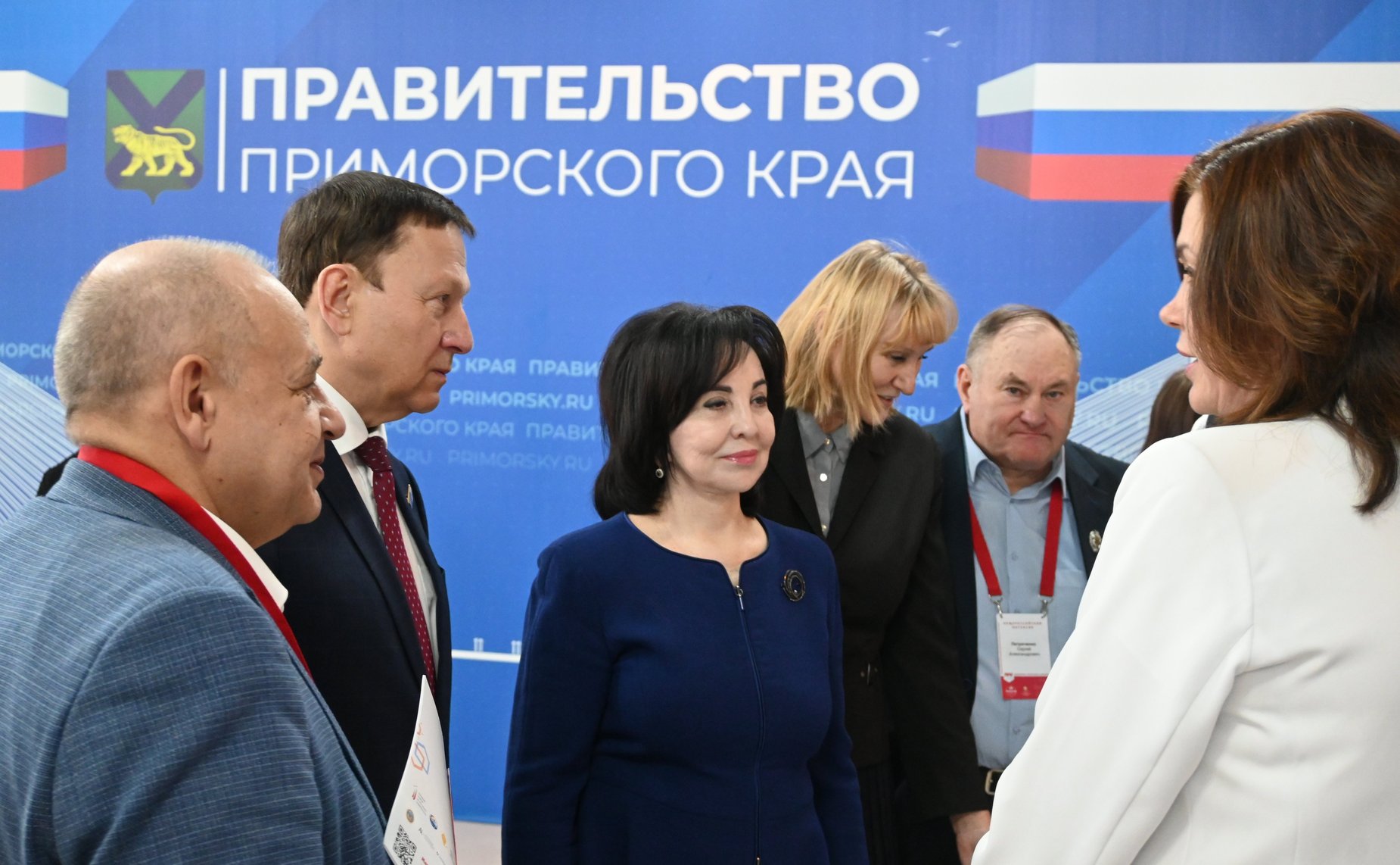 Александр Ролик принял участие в пленарном заседании второго Дальневосточного образовательного форума «Детский отдых в образовательном пространстве России»