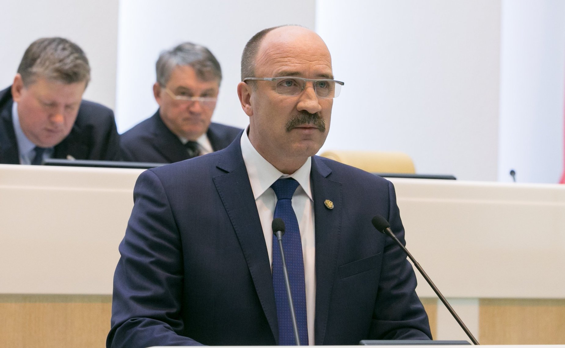 Председатель Орловского областного Совета народных депутатов Л. Музалевский выступил на 390-м заседании Совета Федерации