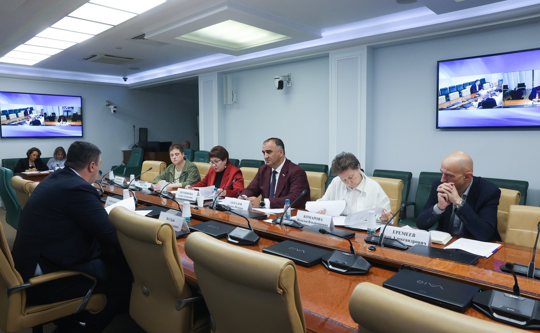 Совещание Комитета Совета Федерации по социальной политике «Проблемы и решения совершенствования законодательного регулирования экологического туризма»