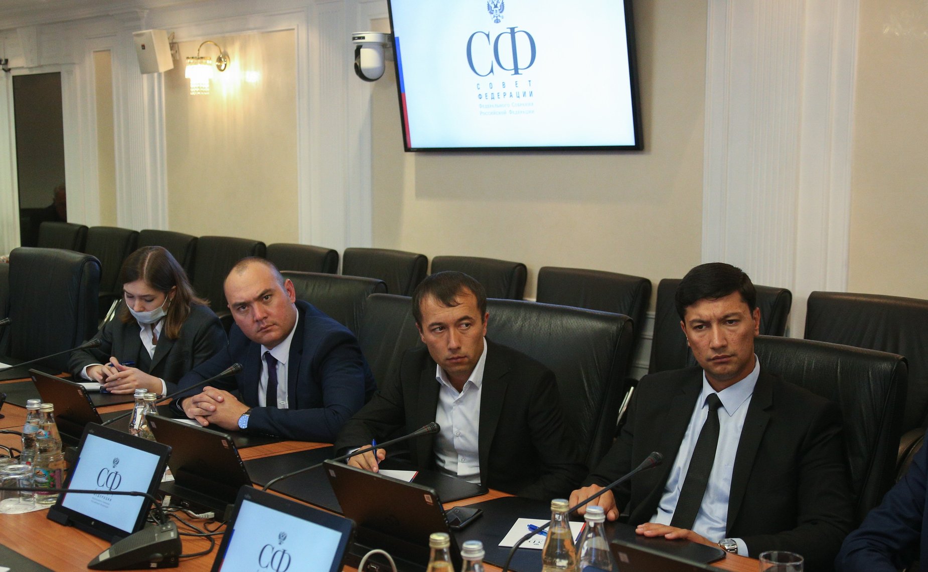 Встреча заместителя председателя Комитета СФ по международным делам Фарита Мухаметшина с официальной делегацией муниципальных служащих из Таджикистана