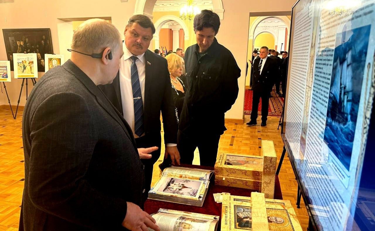 Торжественное открытие Всероссийской выставки детских рисунков, посвященных жизни и подвигам адмирала Ушакова