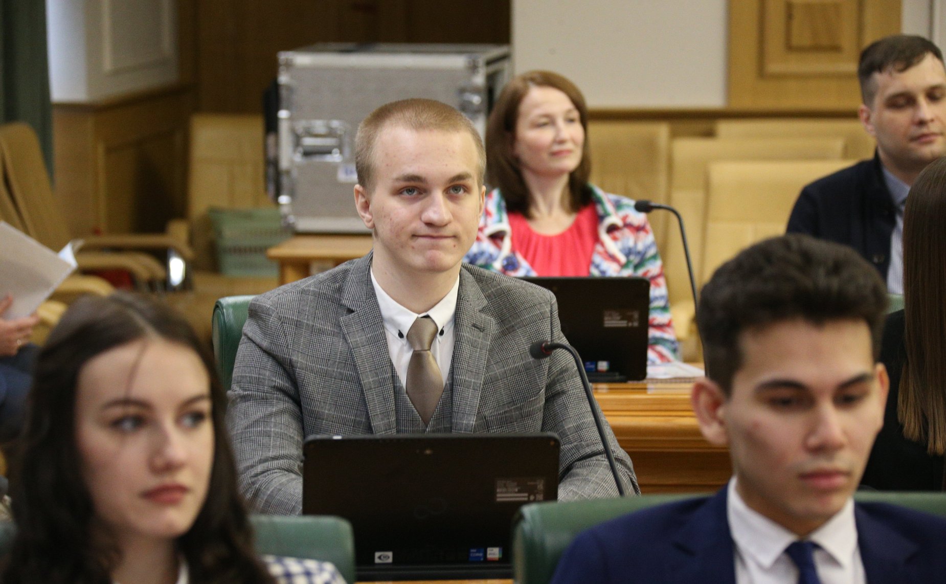 Круглый стол на тему «Федеральный проект «Искусственный интеллект»: вопросы нормативного регулирования и кадрового обеспечения»