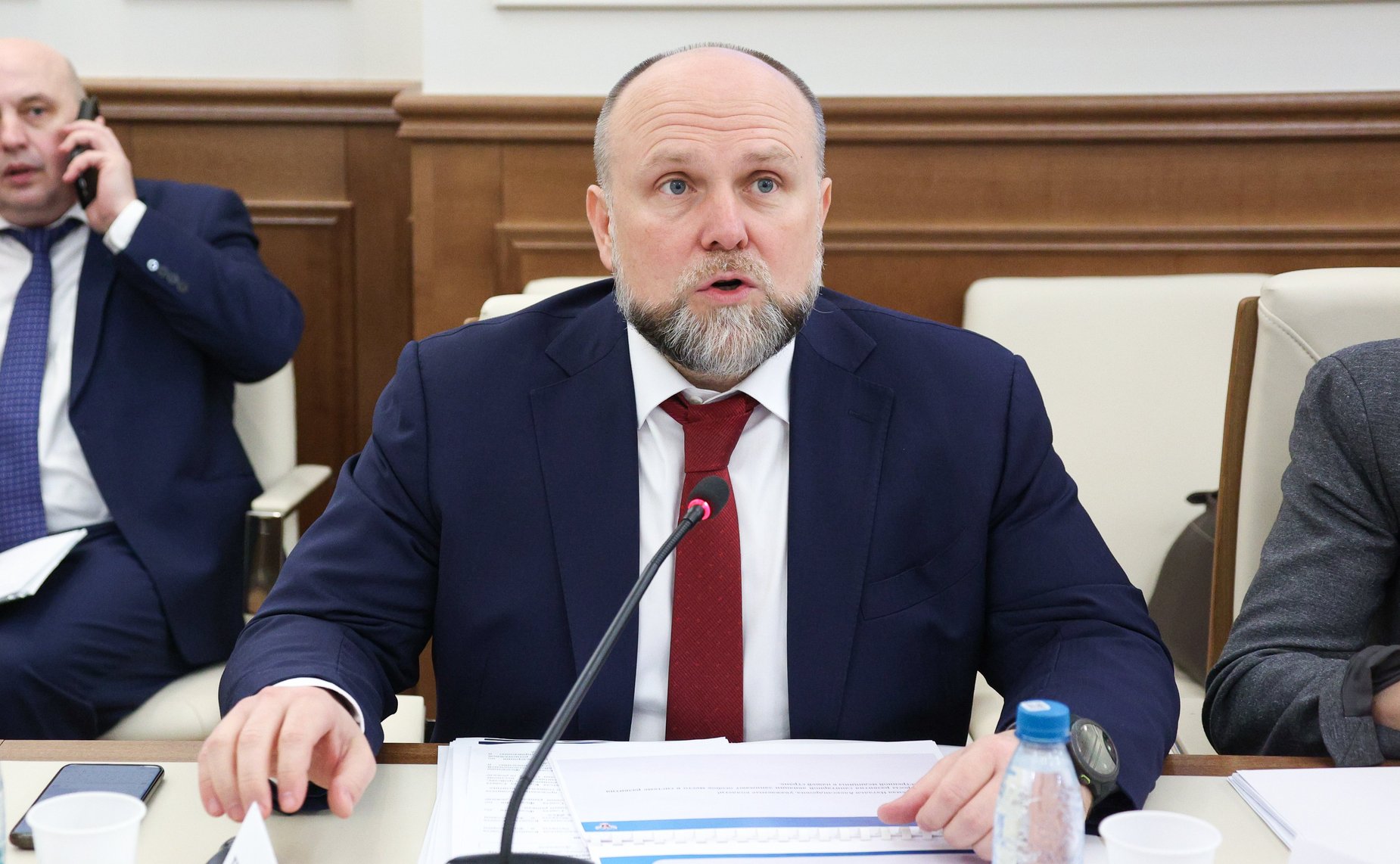 Совещание по вопросам финансового обеспечения авиационных услуг (санитарной авиации) для оказания скорой медицинской помощи жителям Дальнего Востока и Арктики