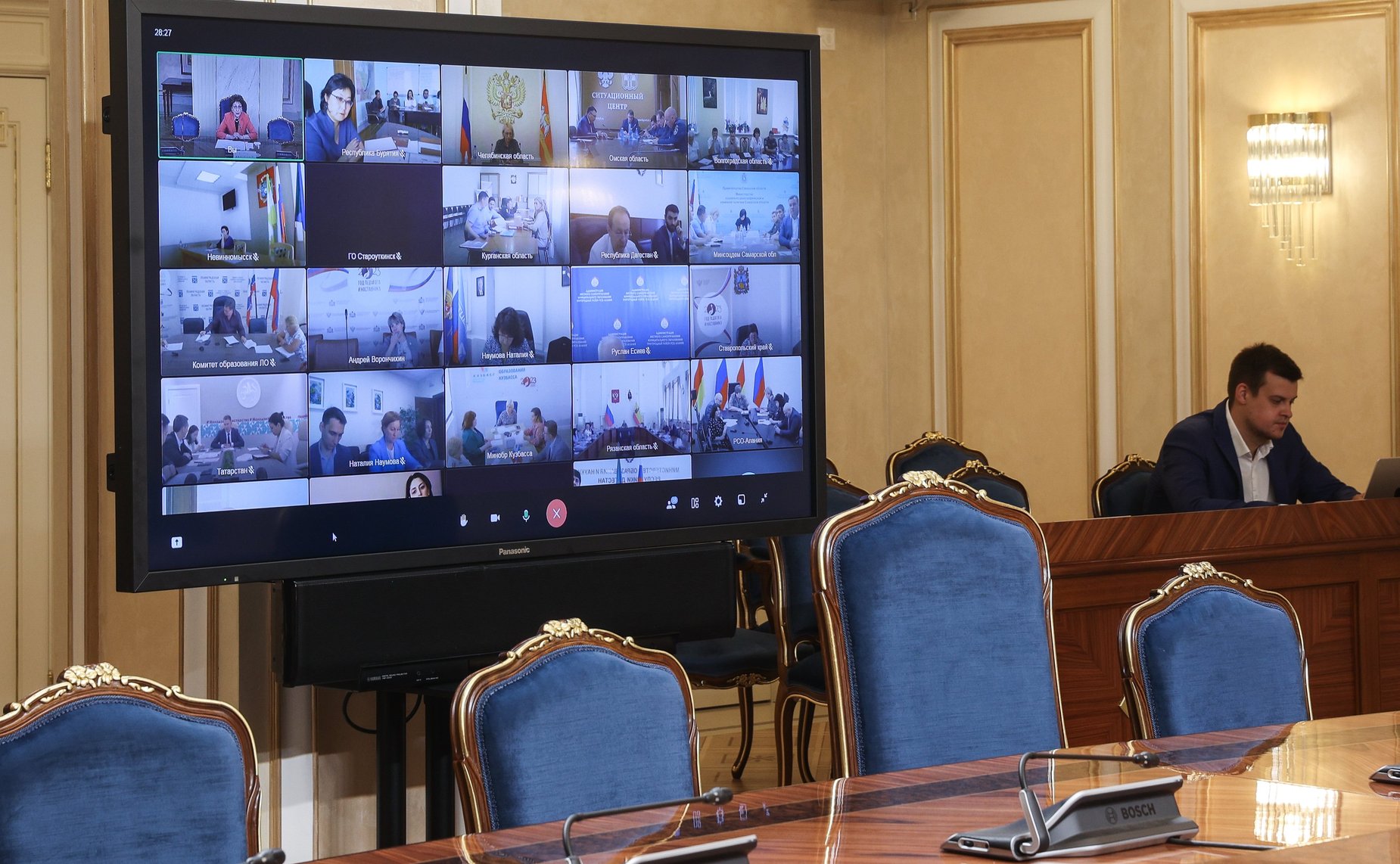 Галина Карелова провела рабочее совещание по вопросам реализации комплекса мероприятий, направленных на создание некапитальных объектов организации отдыха детей и их оздоровления