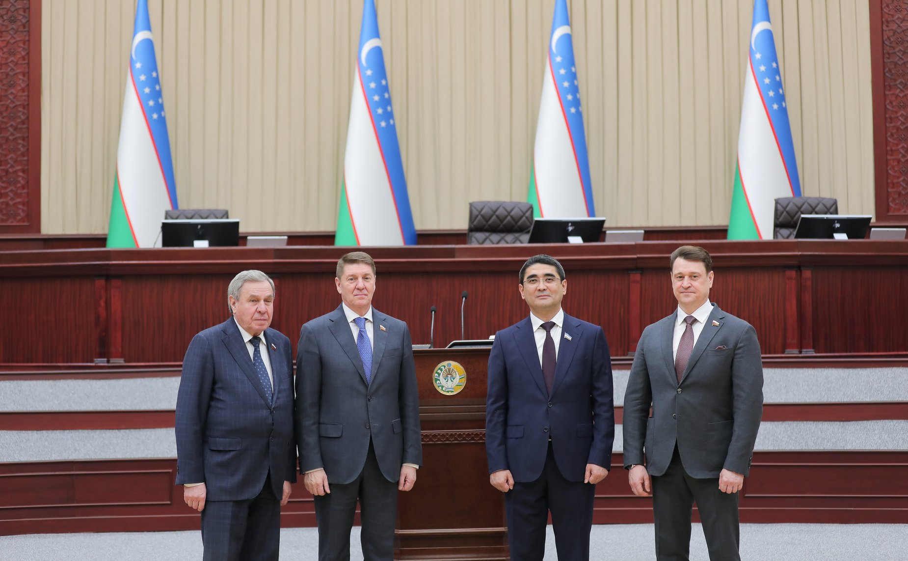 Андрей Шевченко провел беседу с заместителем Председателя Законодательной палаты Олий Мажлиса Республики Узбекистан Рахимом Хакимовым