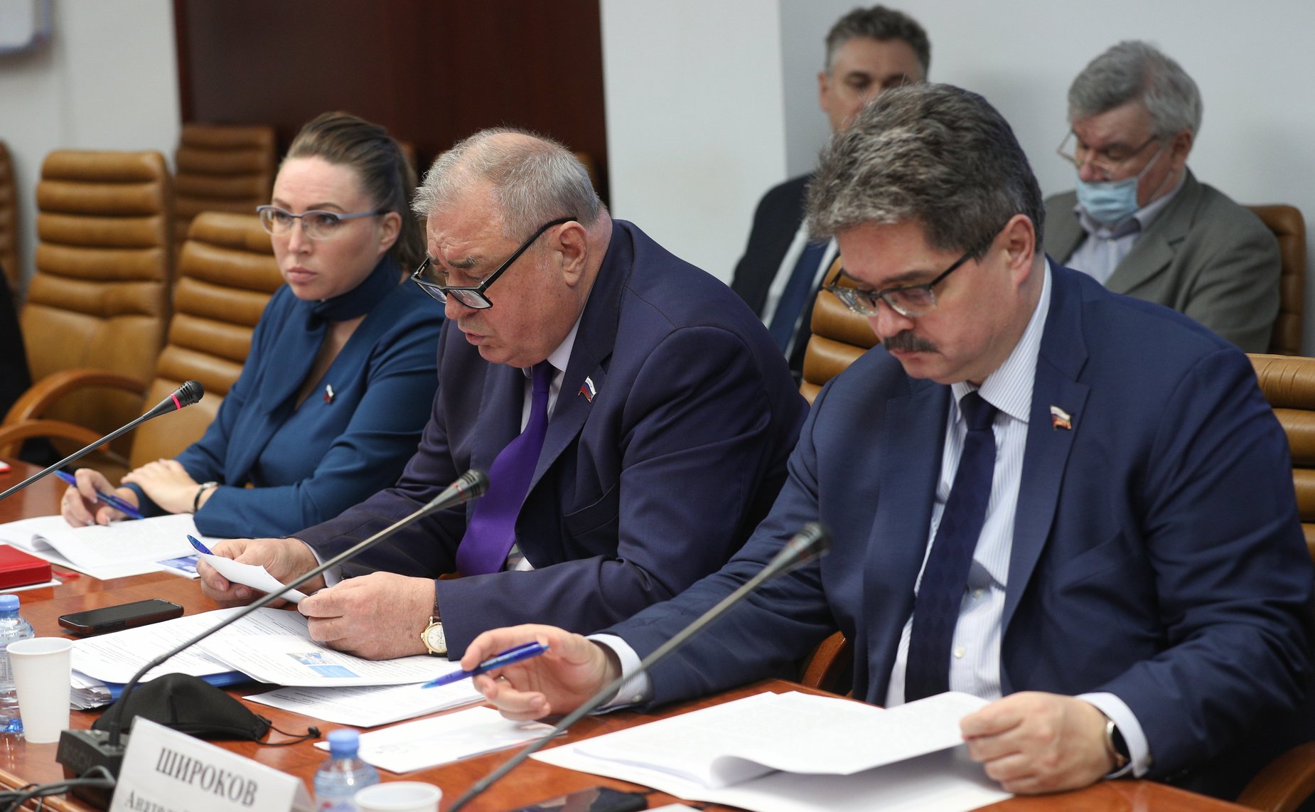 «Круглый стол» Комитета СФ по экономической политике совместно с Комитетом СФ по социальной политике