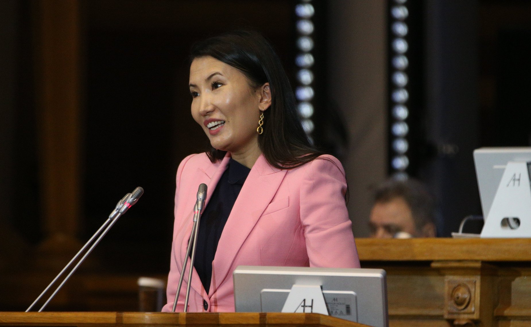 Пленарная сессия Третьего Евразийского женского форума