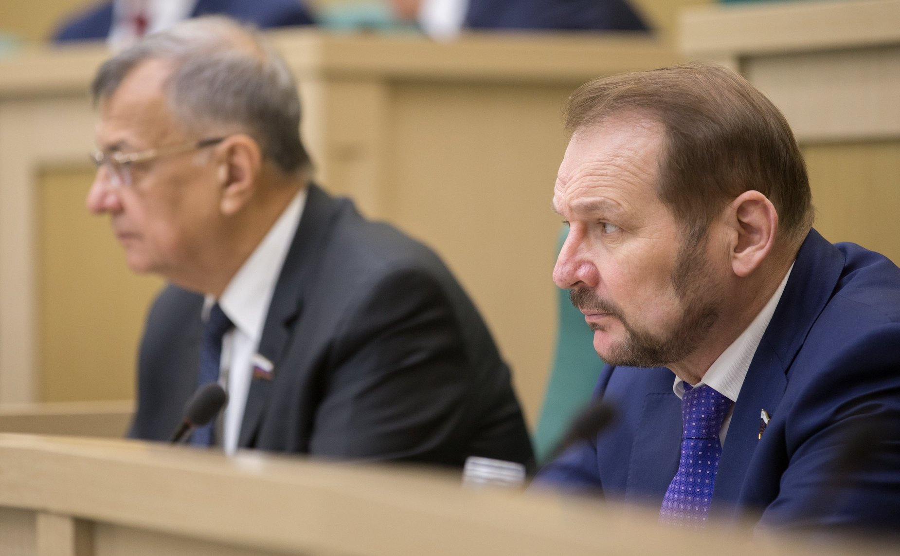 С. Белоусов