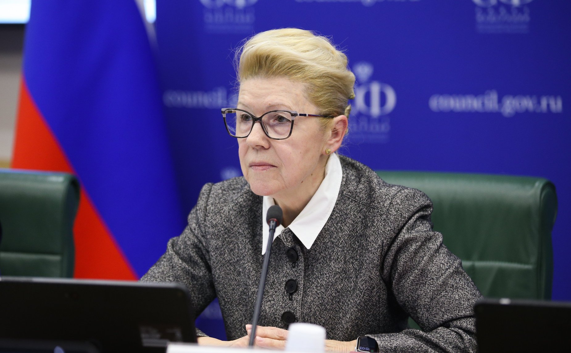 Елена Мизулина