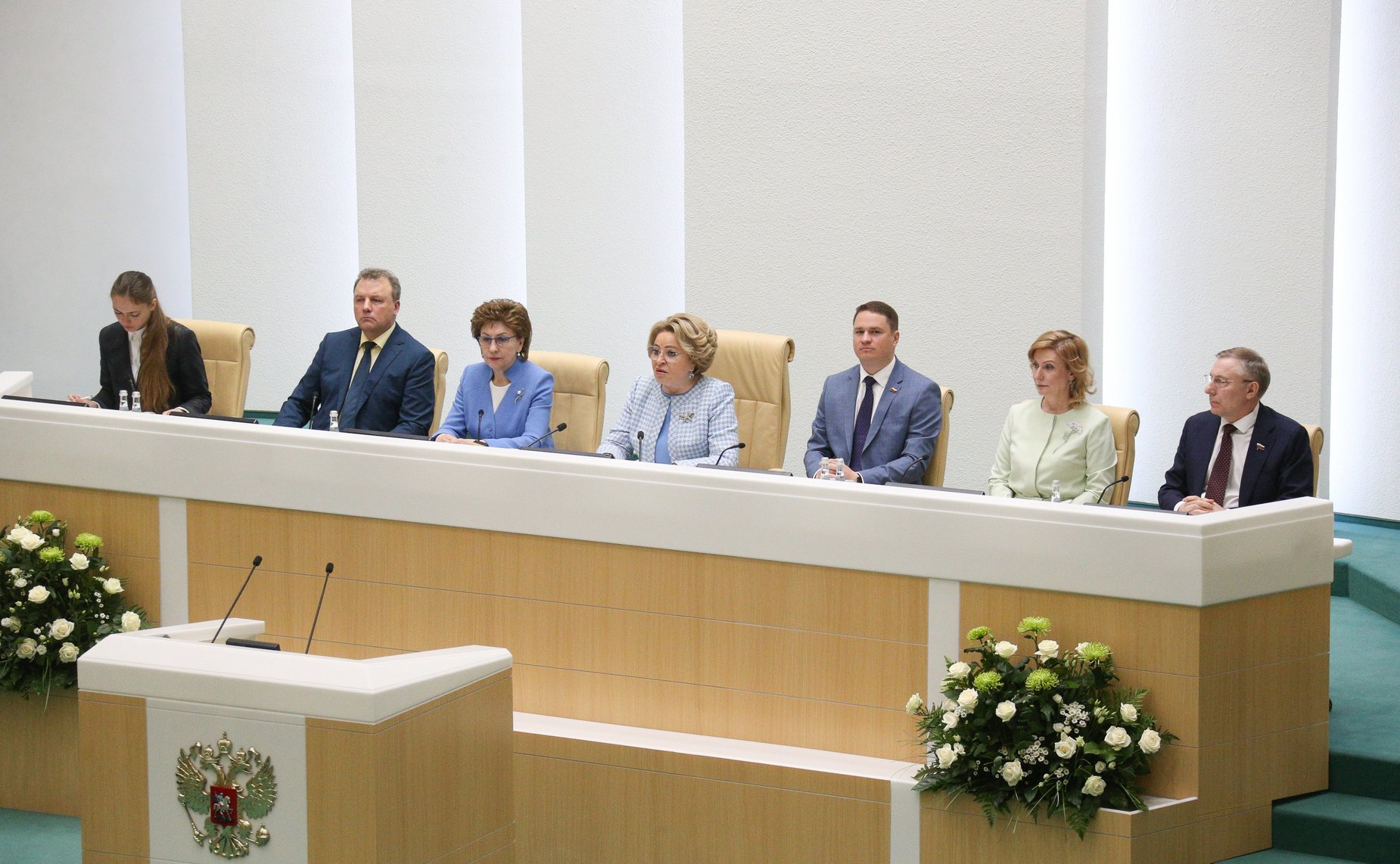 Пленарное заседание Форума молодых парламентариев: «Молодежь XXI века: сберегая наследие, развивая сотрудничество, приближая будущее»