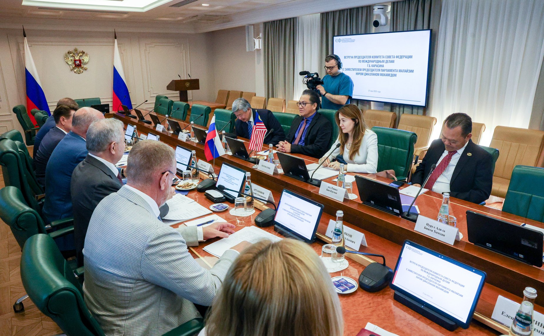 Григорий Карасин провел встречу с заместителем Председателя Сената Парламента Малайзии Нуром Джазланом Мохамедом
