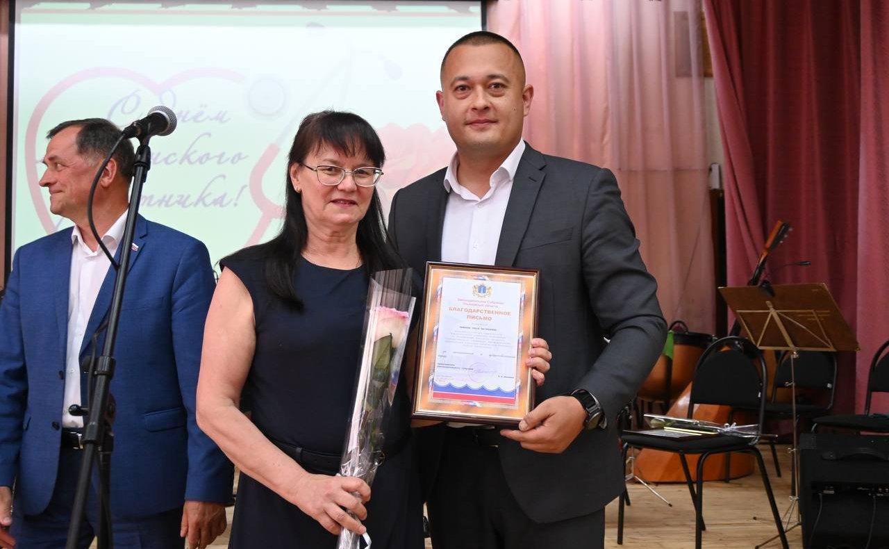 Айрат Гибатдинов поздравил медиков с приближающимся Днем медицинского работника