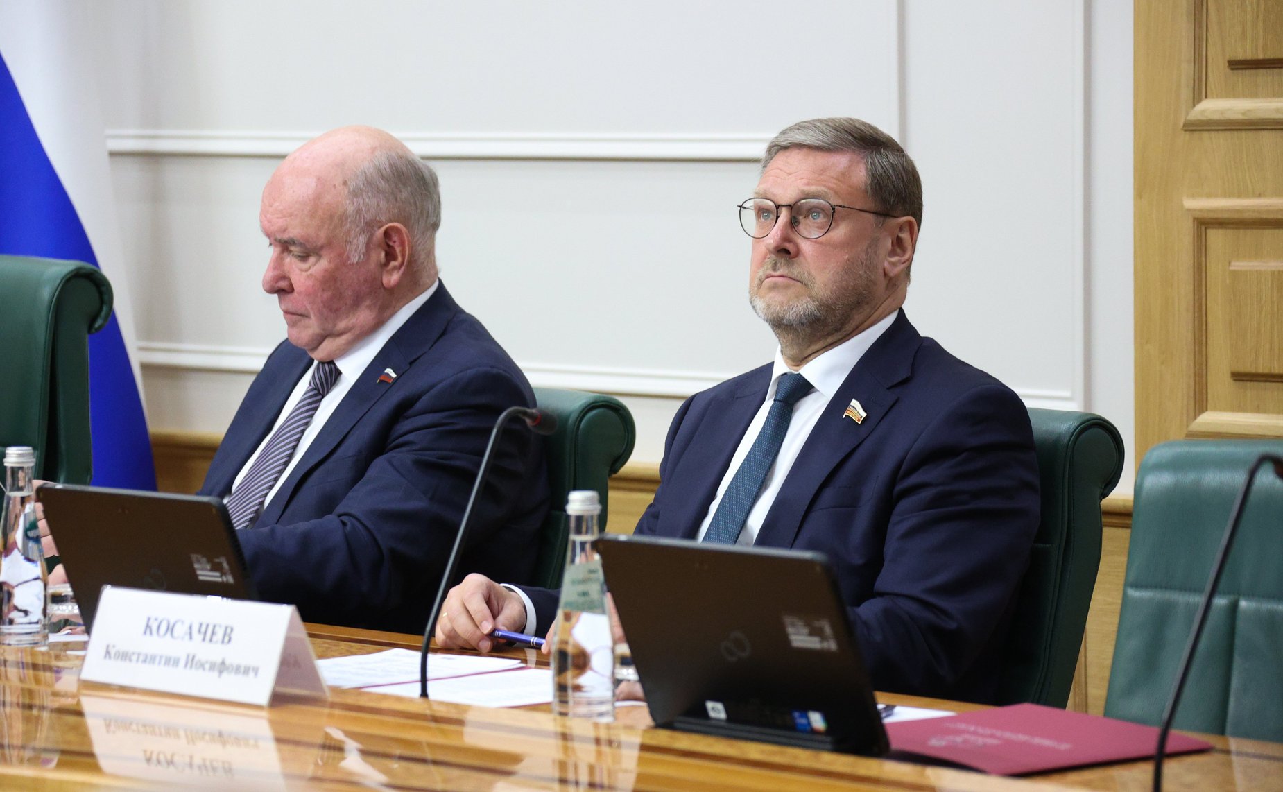 На заседании Комитета СФ по международным делам проведены консультации по предложенной Президентом РФ кандидатуре на должность Министра иностранных дел РФ