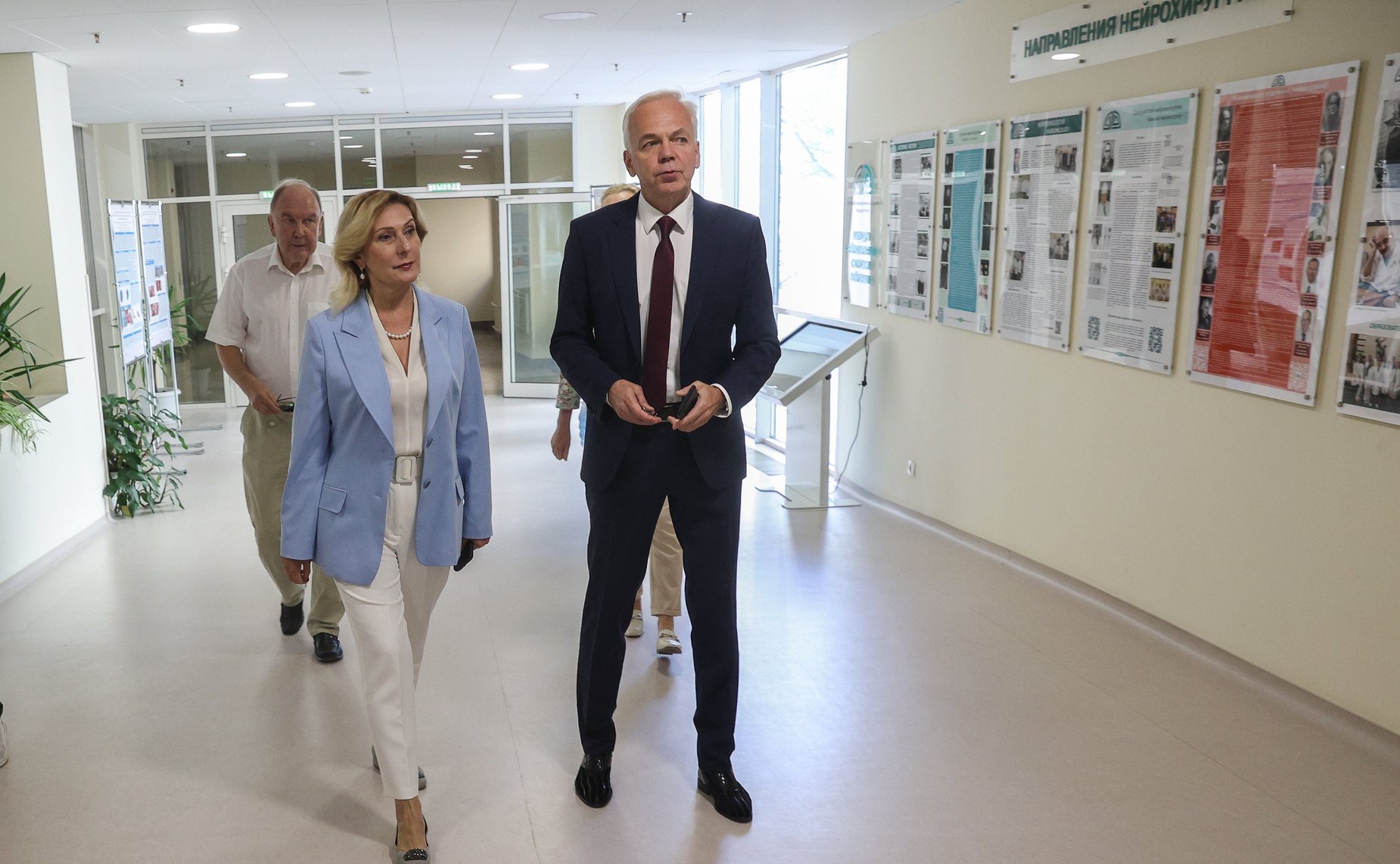 Заместитель Председателя Совета Федерации Инна Святенко посетила Национальный медицинский исследовательский центр нейрохирургии имени академика Н.Н. Бурденко