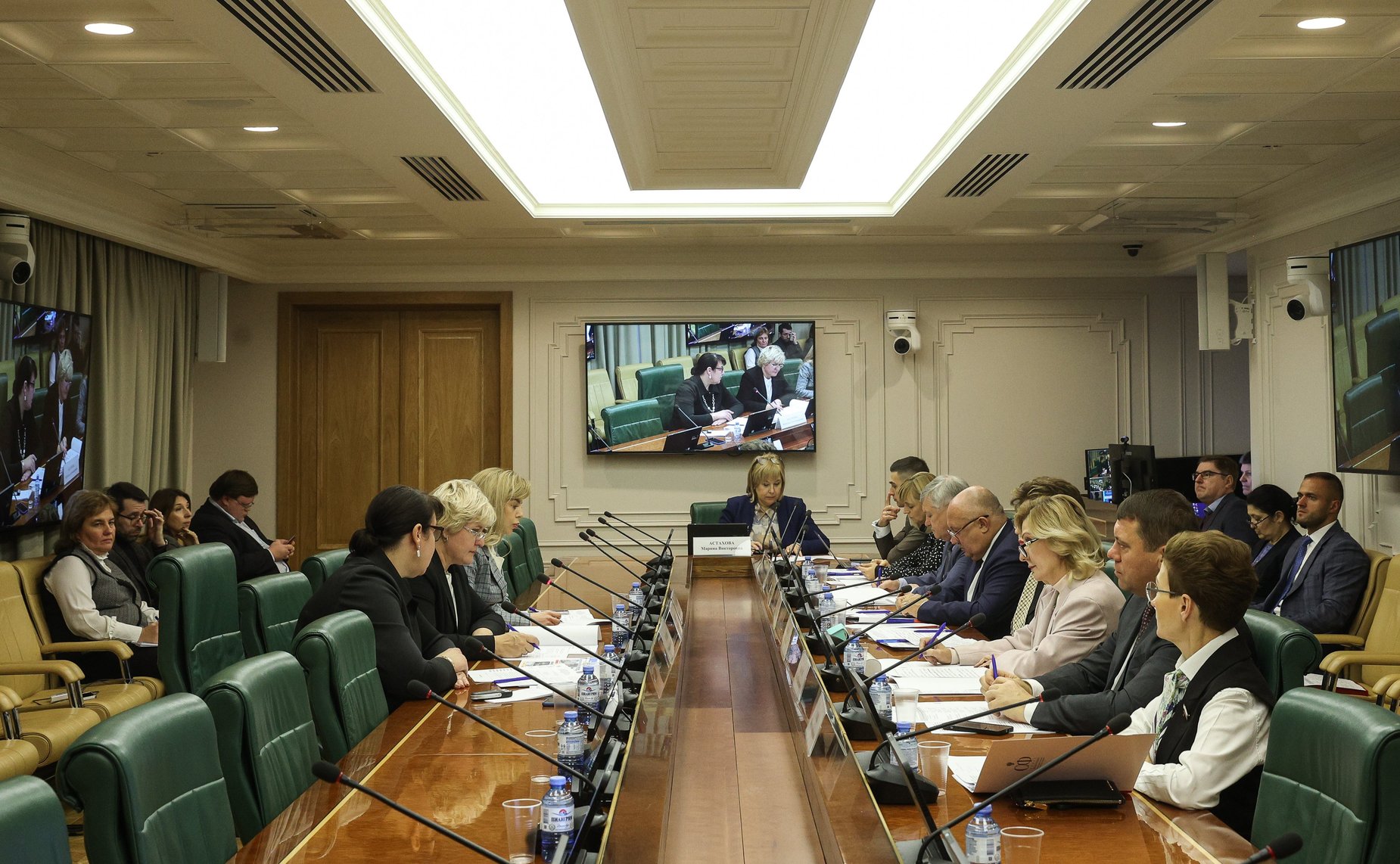 Расширенное совещание Комитета СФ по социальной политике совместно с Комитетом СФ по науке, образованию и культуре об итогах оздоровительной кампании для детей 2023 года и планах на 2024 год