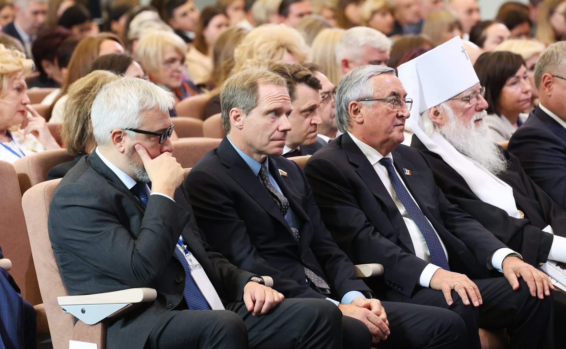 Пленарное заседание Х Парламентского форума «Историко-культурное наследие России»