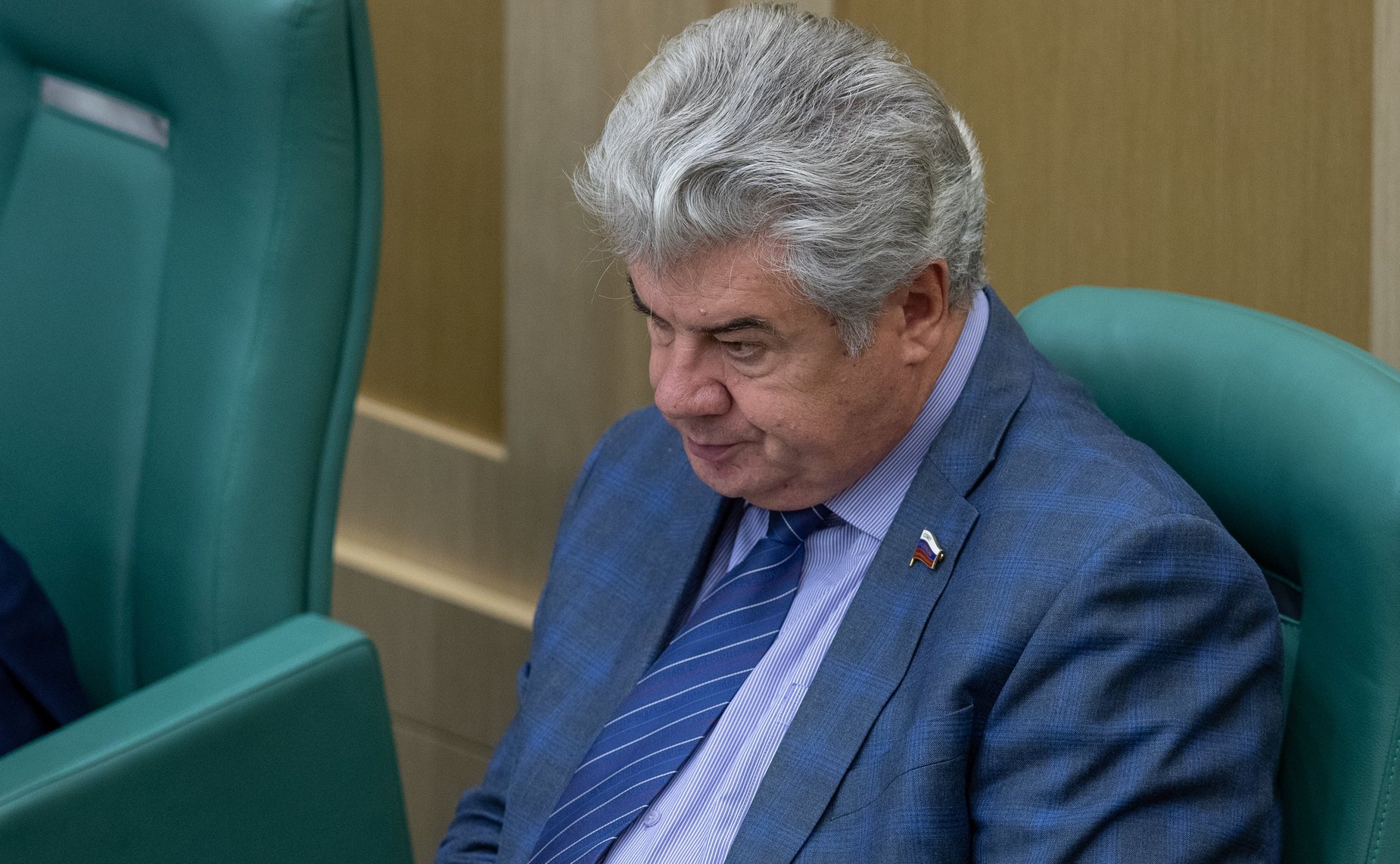 Виктор Бондарев