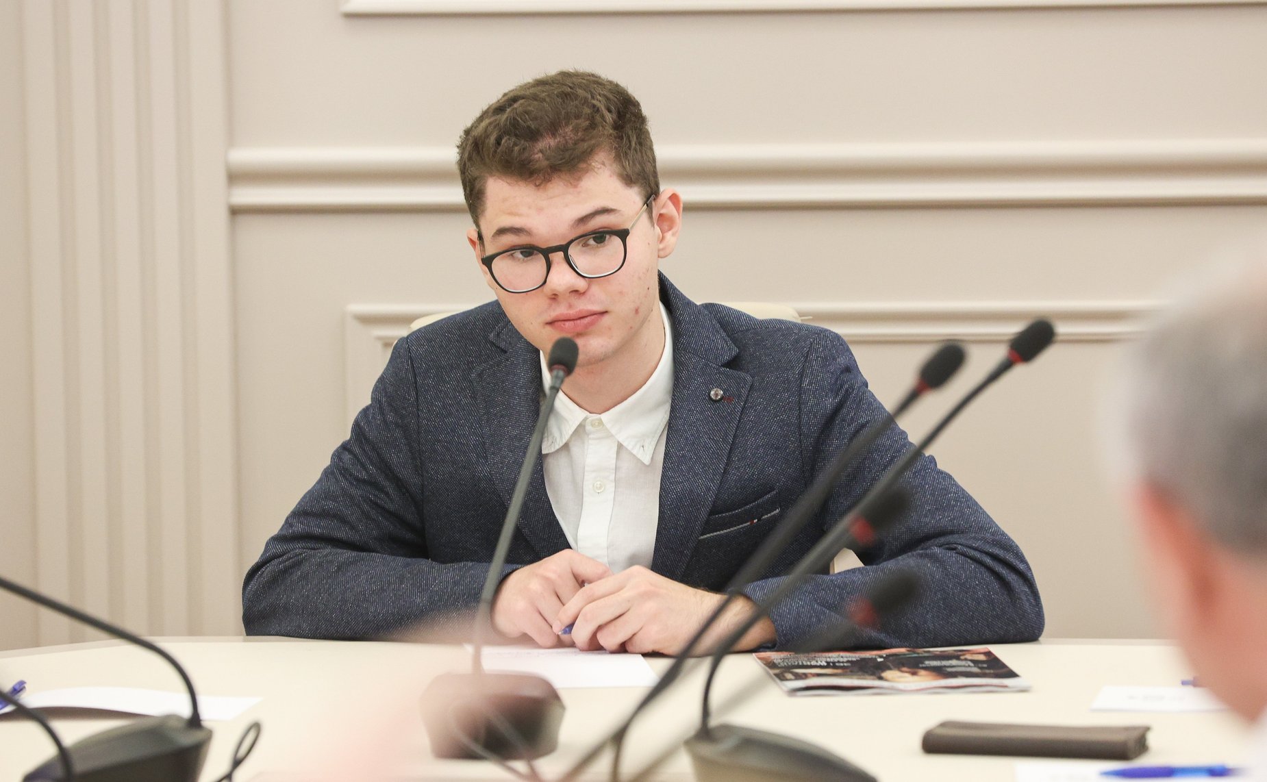 Встреча председателя Комитета по бюджету и финансовым рынкам Анатолия Артамонова с учащимися МБОУ Лицей №9 им. К.Э. Циолковского Калужской области