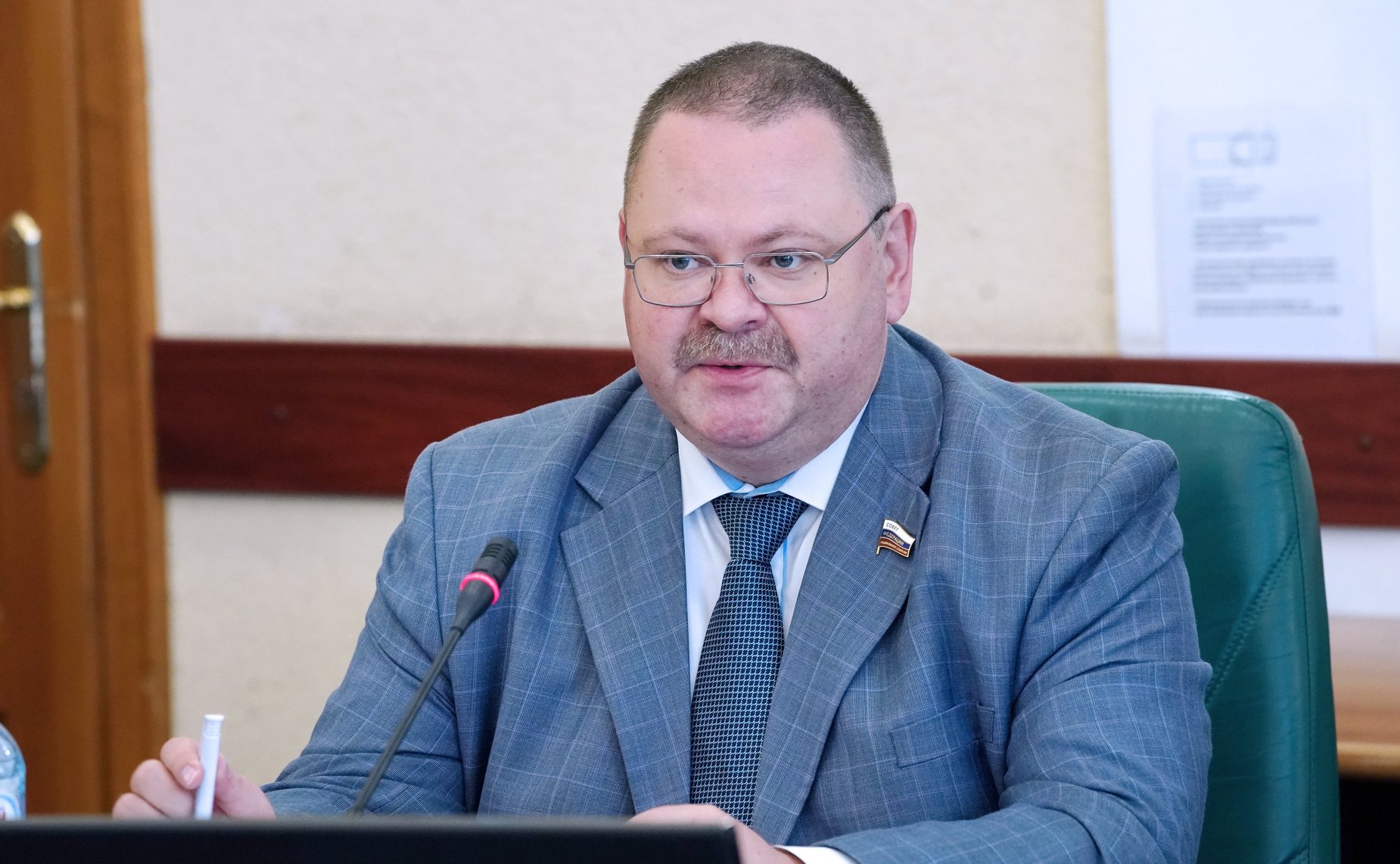 Олег Мельниченко