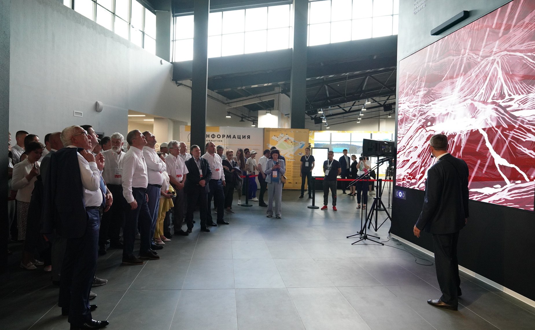 Заместитель Председателя СФ Константин Косачев и председатель Комитета СФ по науке, образованию и культуре Лилия Гумерова приняли участие в открытии историко-культурного музейного комплекса «Шульган-Таш»