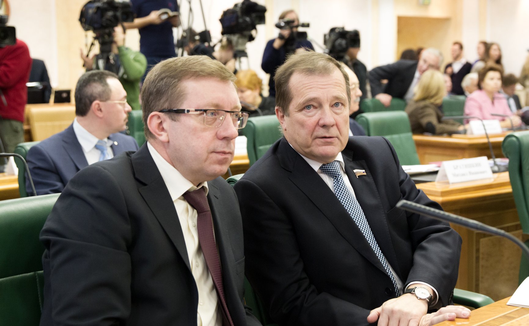 А. Майоров и С. Катанандов Заседание Межрегионального банковского совета при Совете Федерации