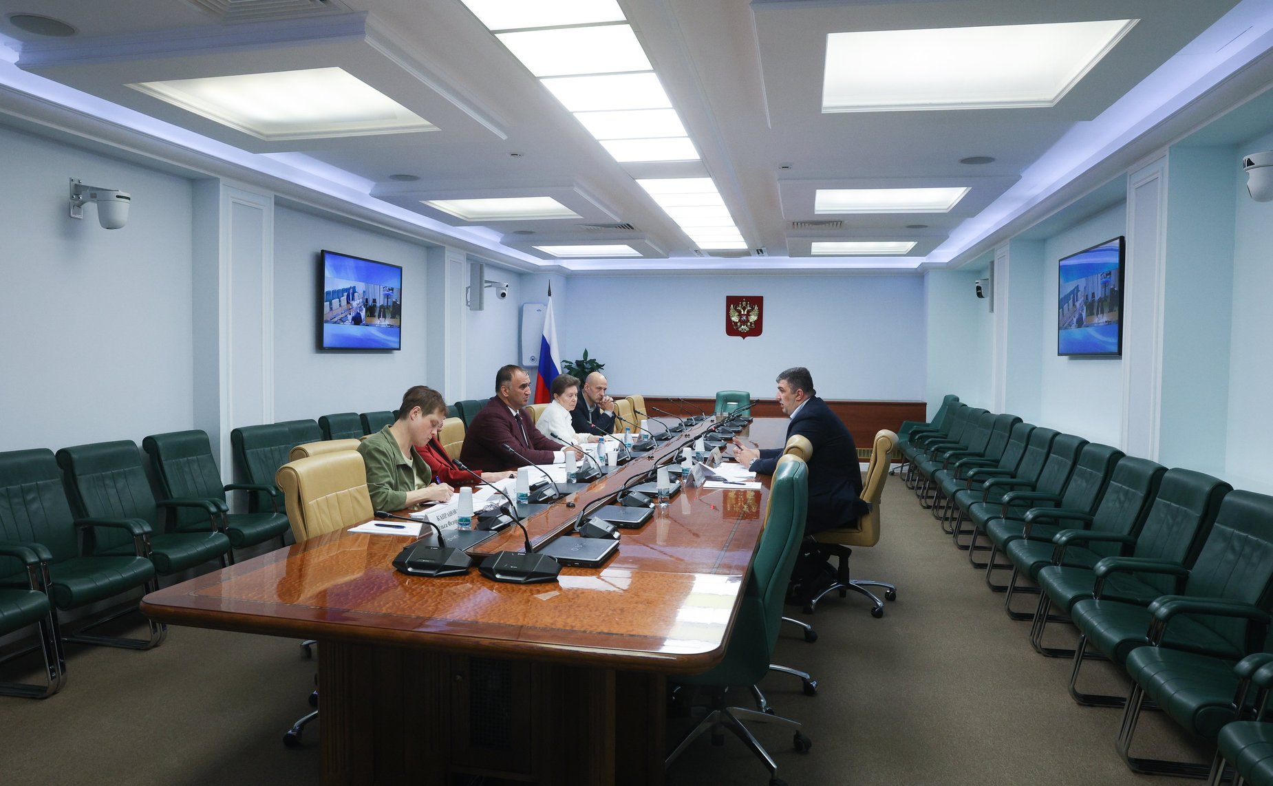 Совещание Комитета Совета Федерации по социальной политике «Проблемы и решения совершенствования законодательного регулирования экологического туризма»