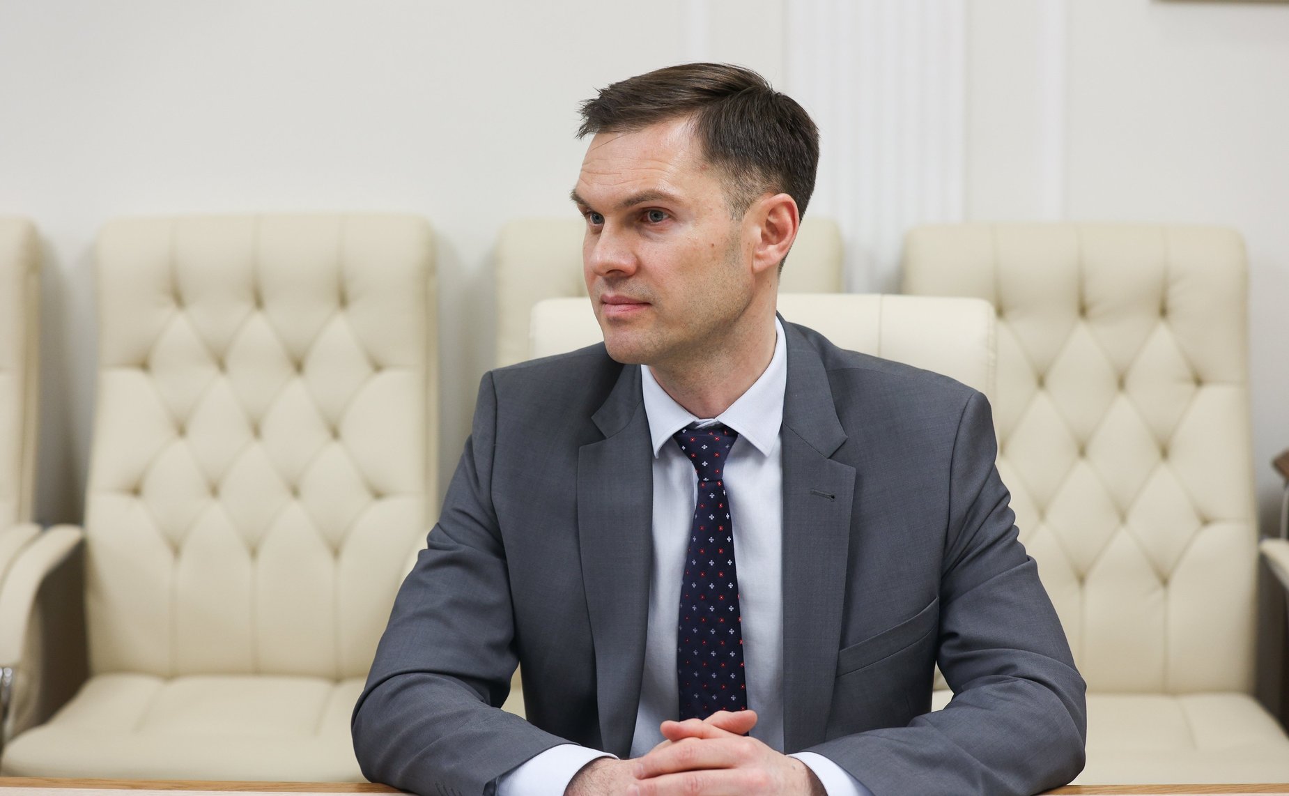 Встреча первого заместителя председателя Комитета СФ по международным делам Андрея Денисова с Министром транспорта, городского развития и по вопросам автомагистралей Шри-Ланки Бималом Нирошаном Ратнаяке Виракуном