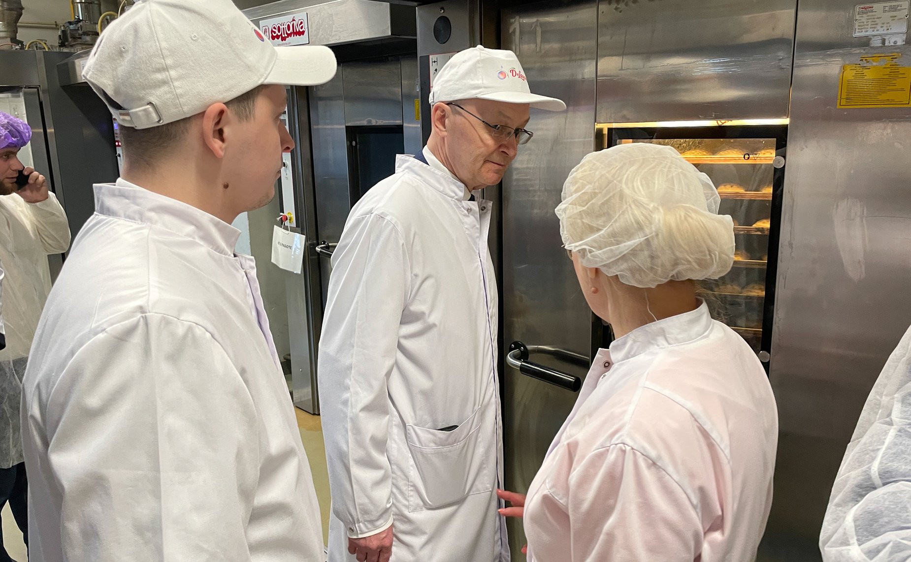 Владимир Киселев посетил Владимирский хлебокомбинат