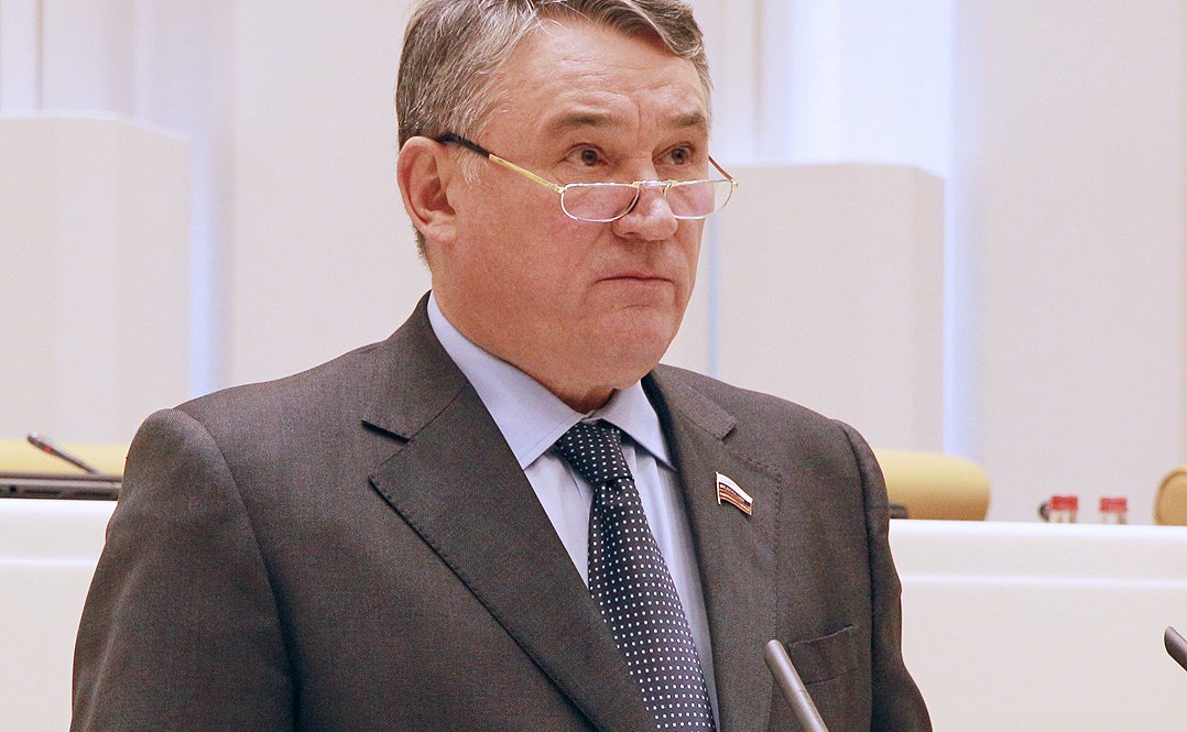 Триста двадцать седьмое заседание Совета Федерации