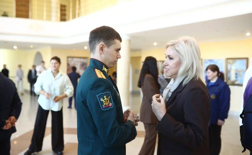 Светлана Кириллова посетила торжественную церемонию принятия присяги курсантами Клуба юных лётчиков, космонавтов и десантников