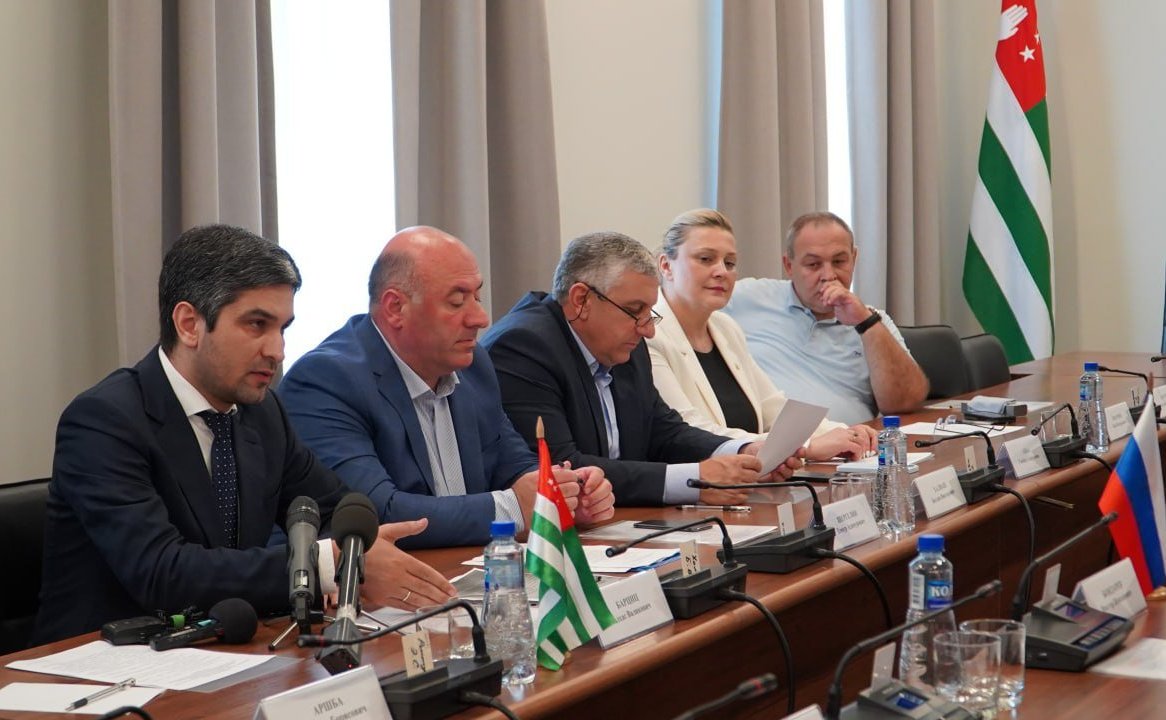 Состоялось заседание Комиссии по сотрудничеству Совета Федерации и Народного Собрания – Парламента Республики Абхазия