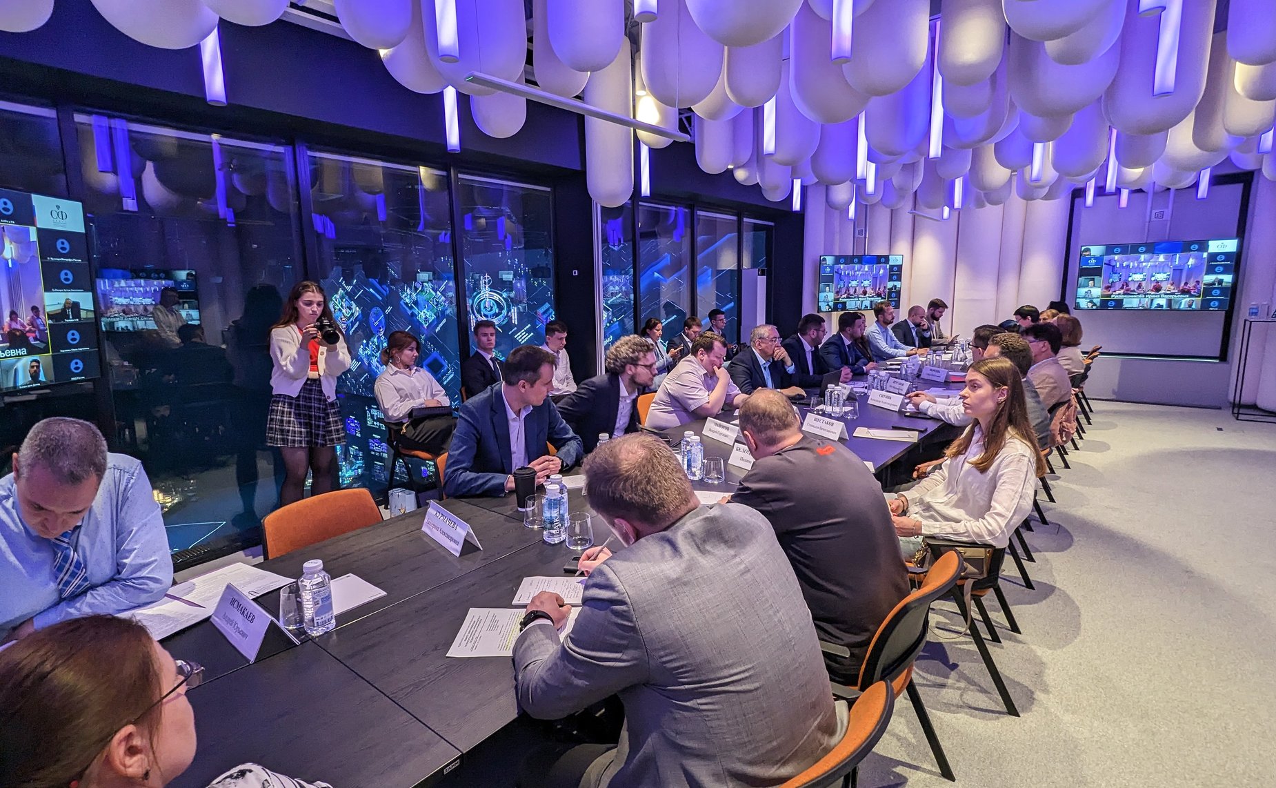 Круглый стол на тему «Правовое обеспечение безопасности несовершеннолетних в информационном пространстве: мониторинг эффективности» (фото МГЮА Ларшина Виктория)