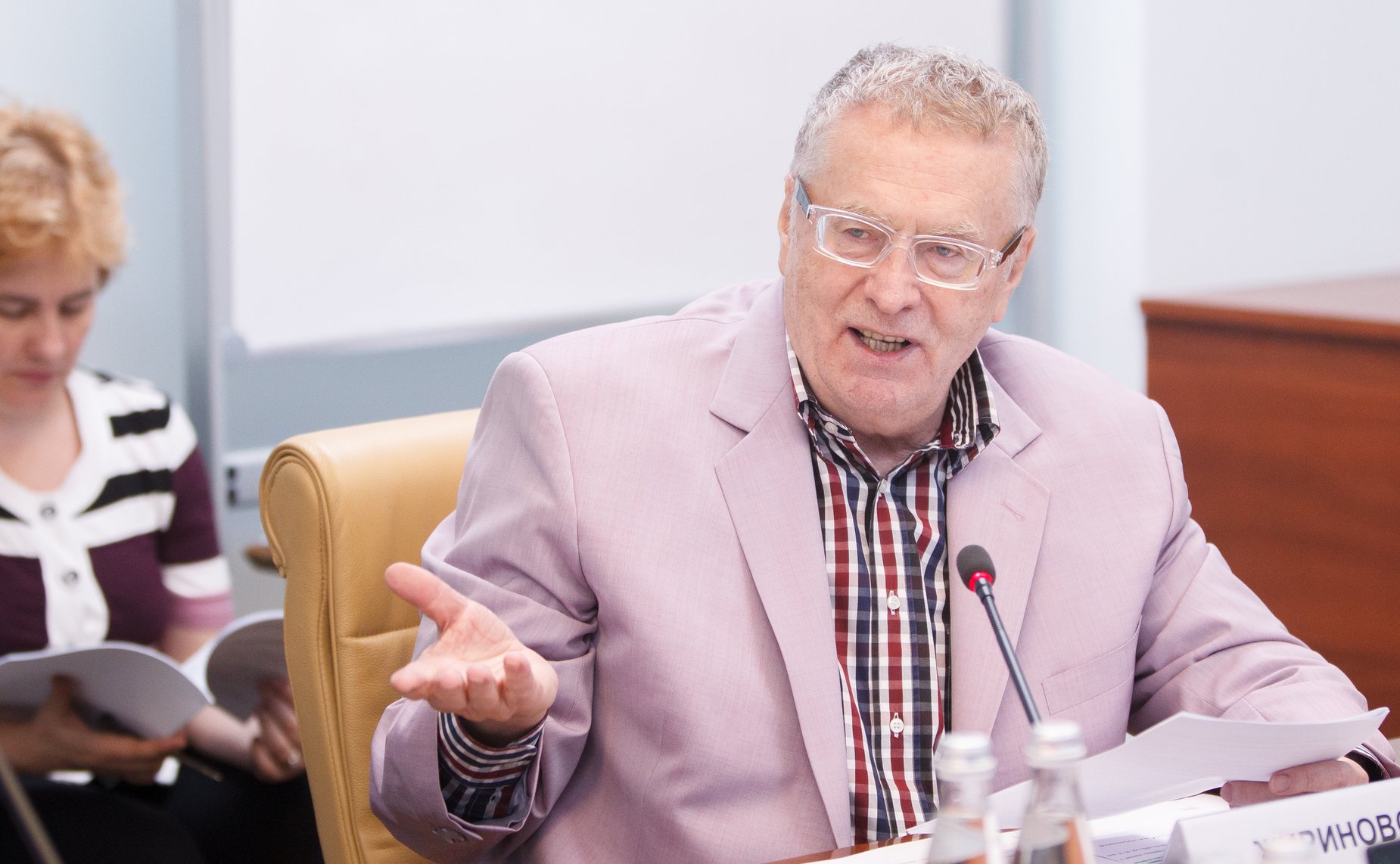 26.05.2014 Заседание комитета СФ по науке Жириновский-1