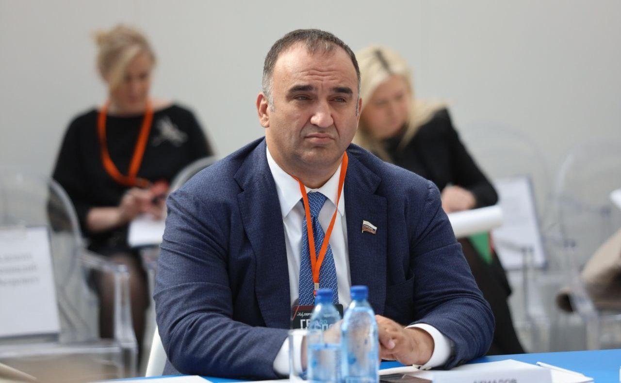 Мохмад Ахмадов