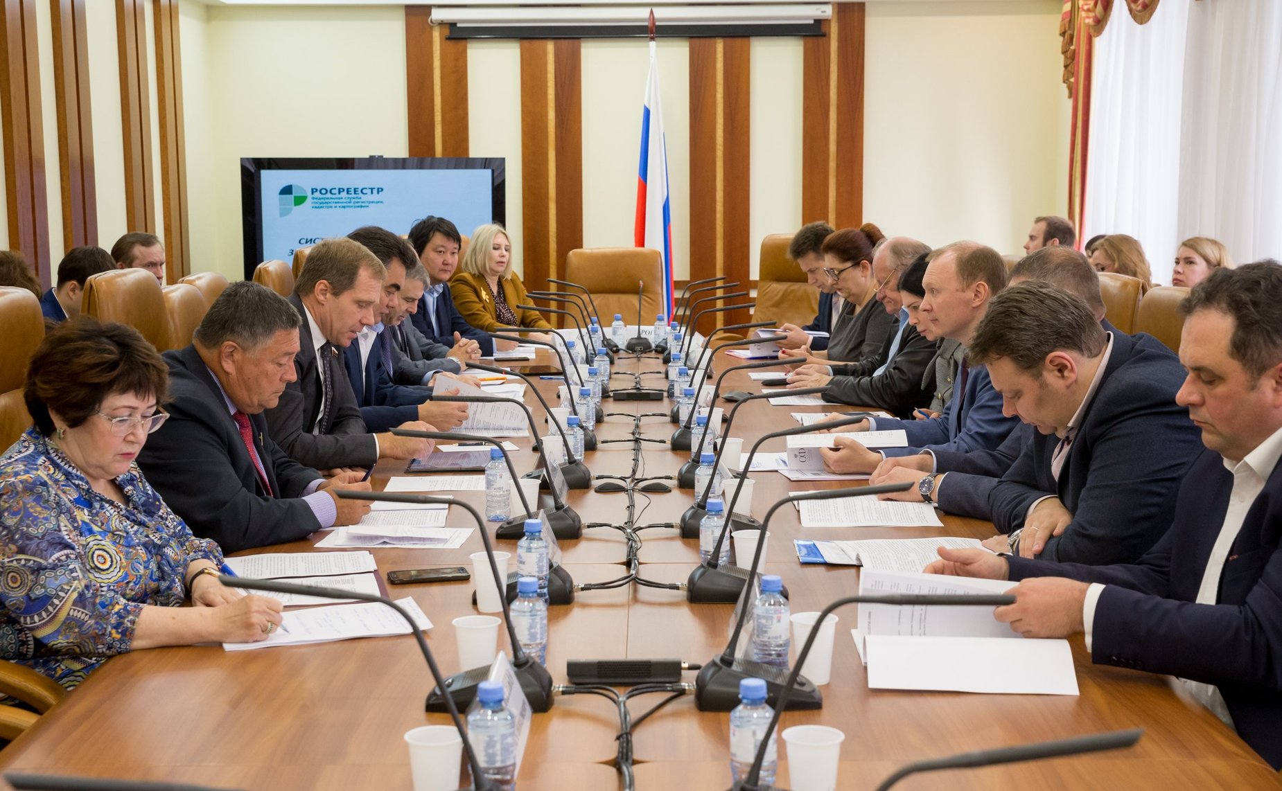 Парламентские слушания Комитета СФ по экономической политике