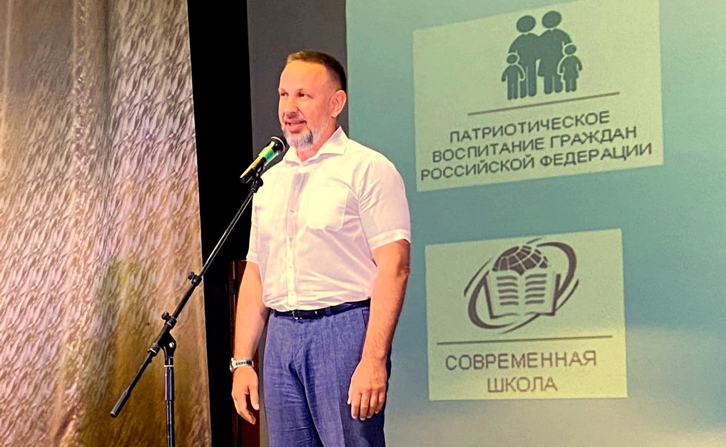 Олег Алексеев в рамках работы в регионе принял участие в образовательном форуме – 2022 «PRO. Образование 20. Векторы развития»