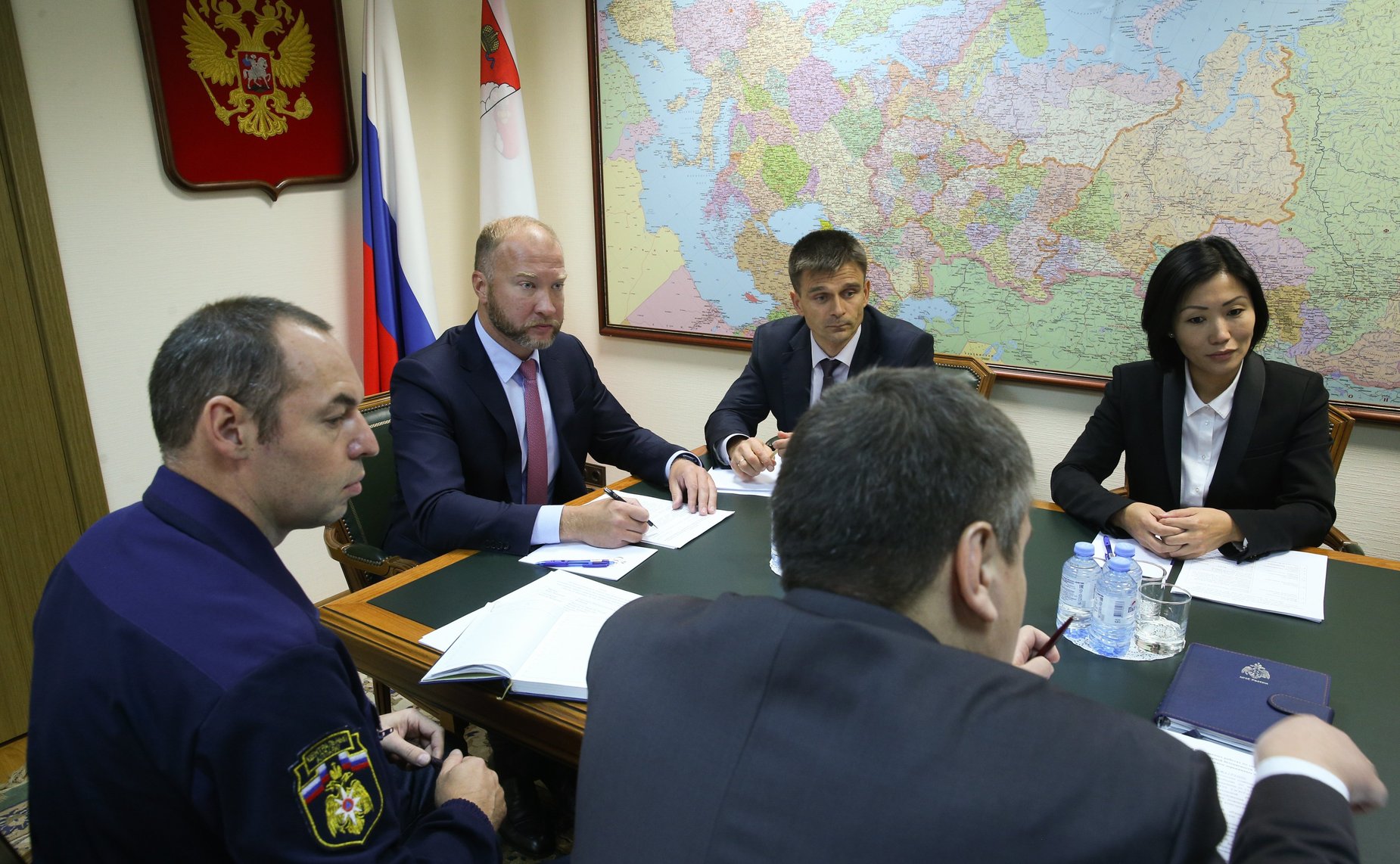 Заместитель Председателя СФ Юрий Воробьев провел совещание по дальнейшему развитию деревянного домостроения