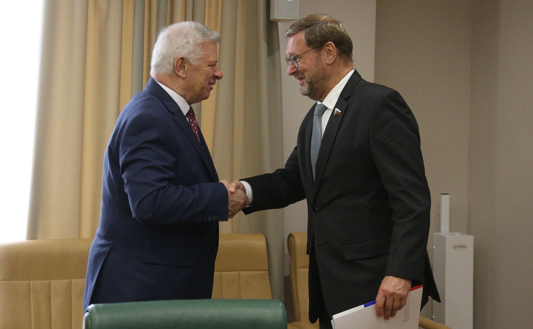 Встреча заместителя Председателя СФ Константина Косачева с Чрезвычайным и Полномочным Послом Республики Сербии в РФ