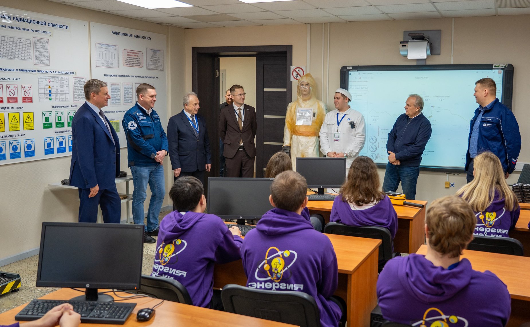 Андрей Епишин в рамках работы в регионе принял участие во II региональном фестивале «Энергия науки-2025