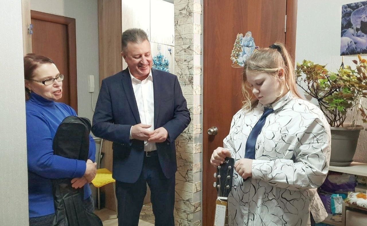 Евгений Богомазов исполнил новогоднюю мечту юной вологжанки