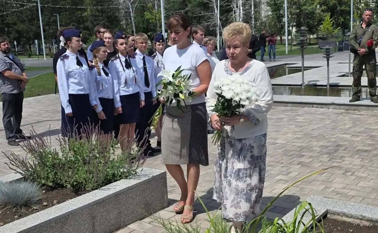 Ольга Бас приняла участие в памятных мероприятиях, посвящённых Дню памяти детей – жертв войны в Донбассе