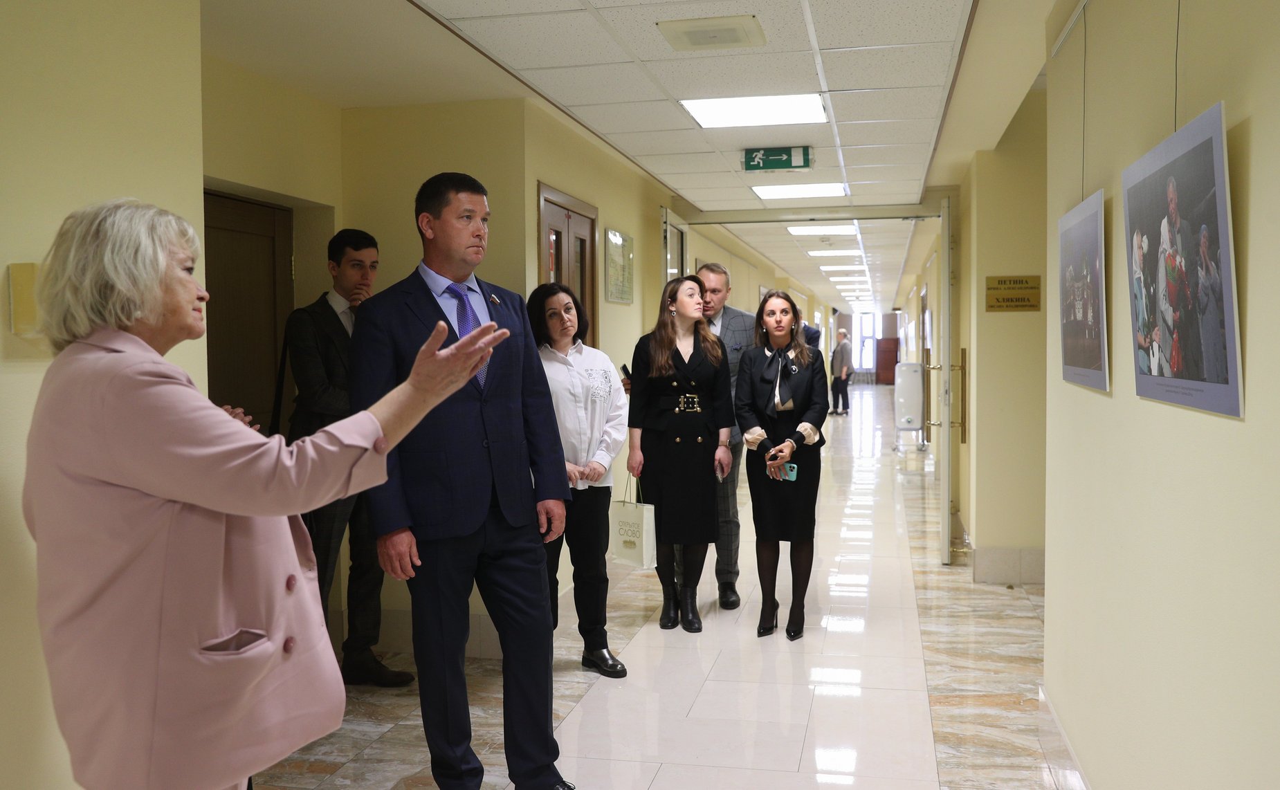 Открытие в Совете Федерации фотовыставки и презентация фотокниги «Открытое слово», посвященных 85-летию В.Г. Распутина